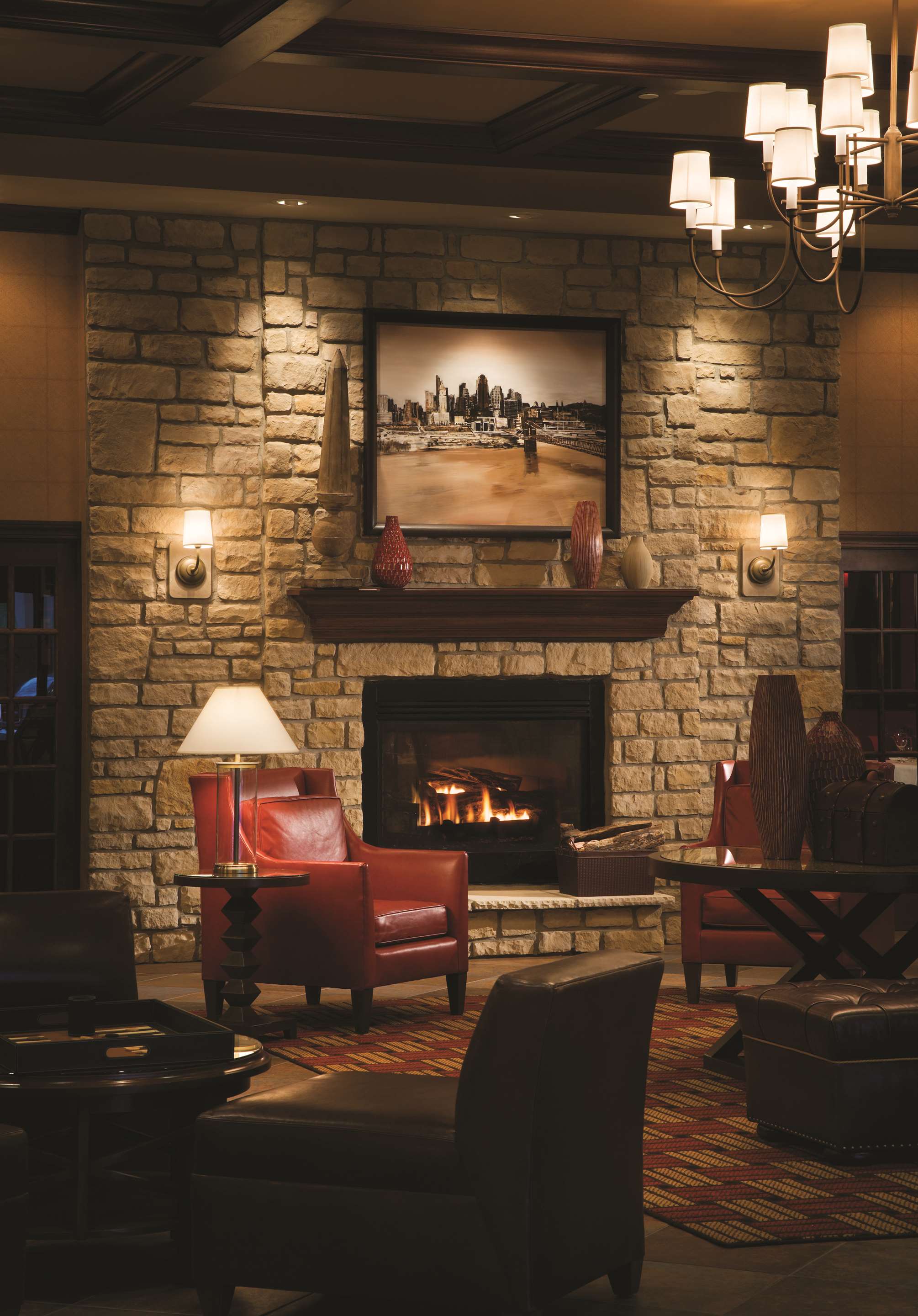 Lobby | DoubleTree by Hilton Cincinnati Airport