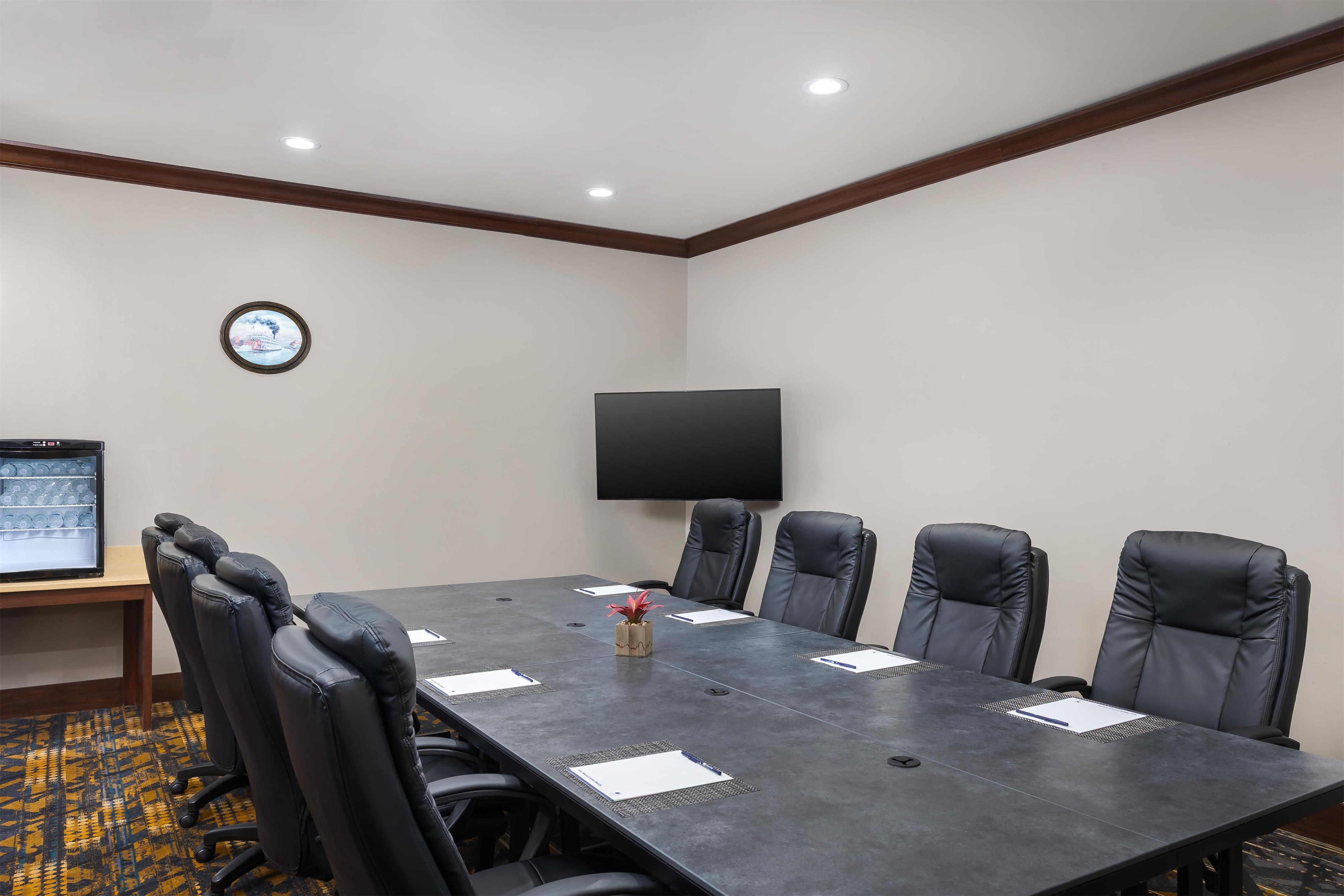 Meeting Room | DoubleTree by Hilton Cincinnati Airport