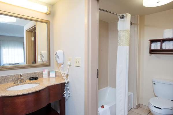  - Hampton Inn West Chester - I-75, Exit 19