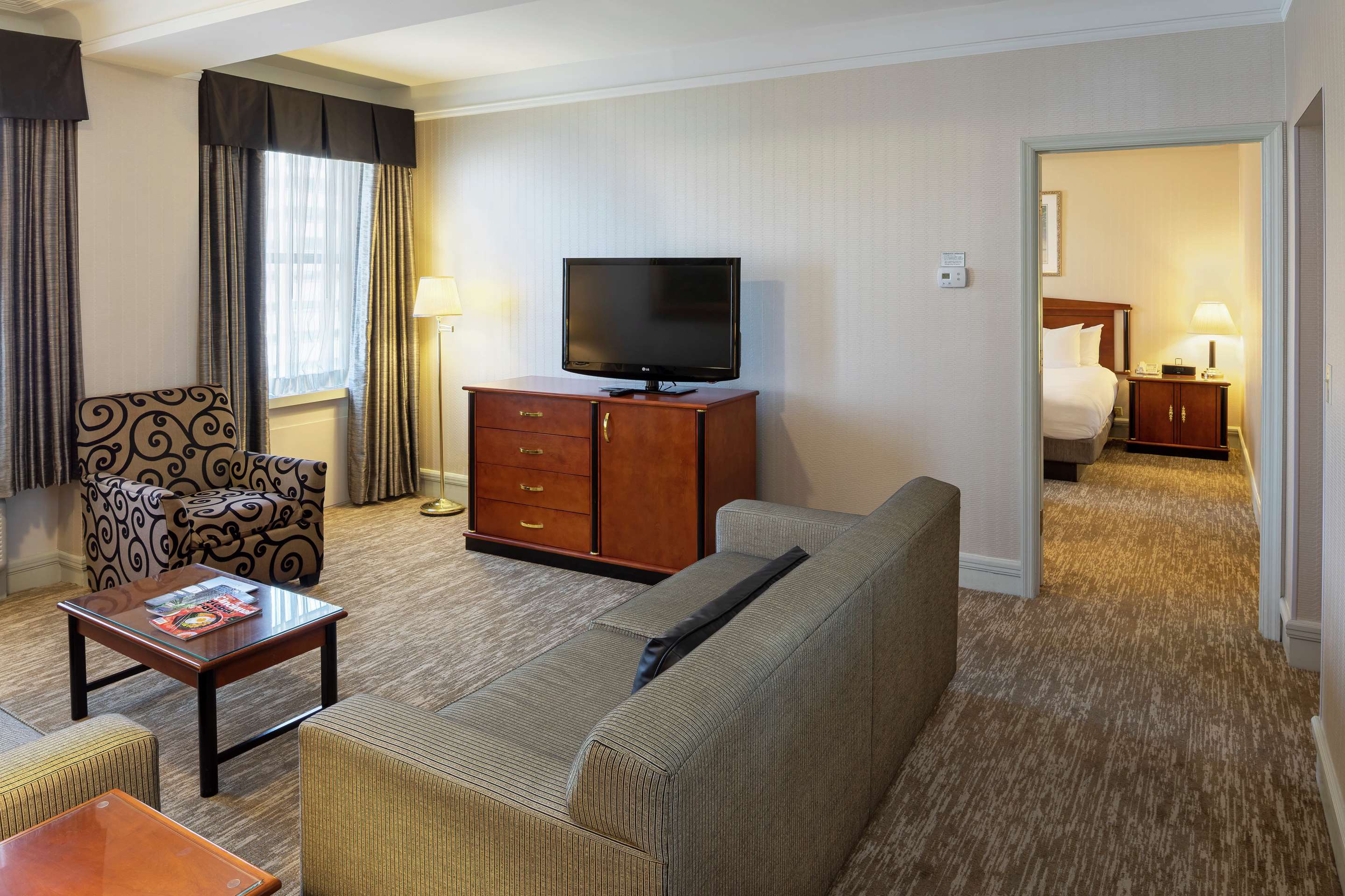 Guest room