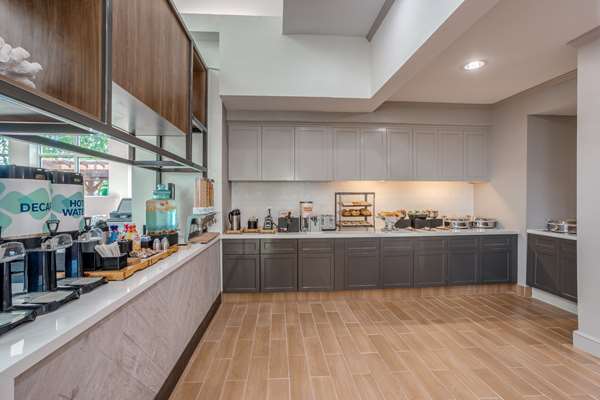 Amenities - Hilton Garden Inn Sharonville - I-75, Exit 15