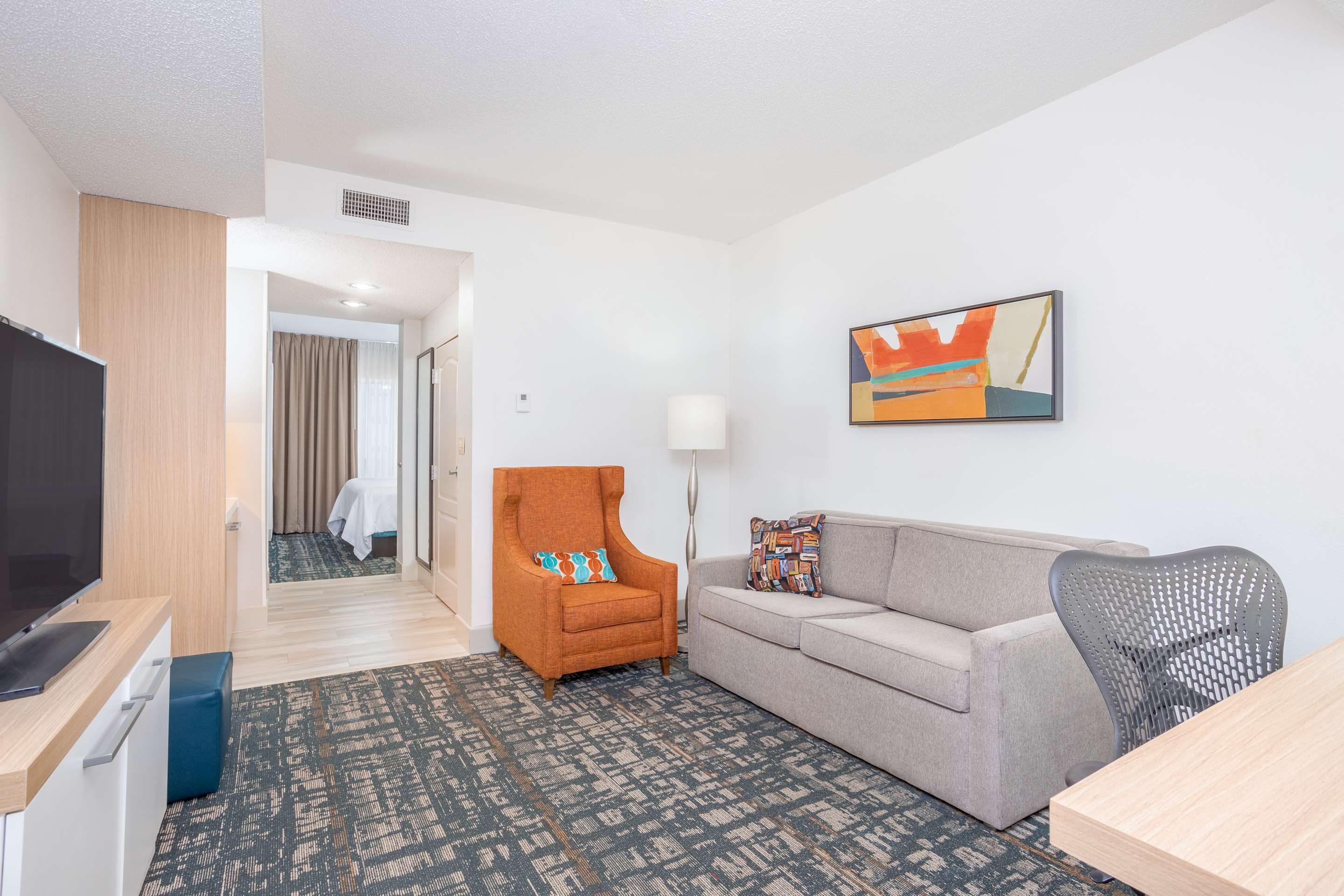 Guest room