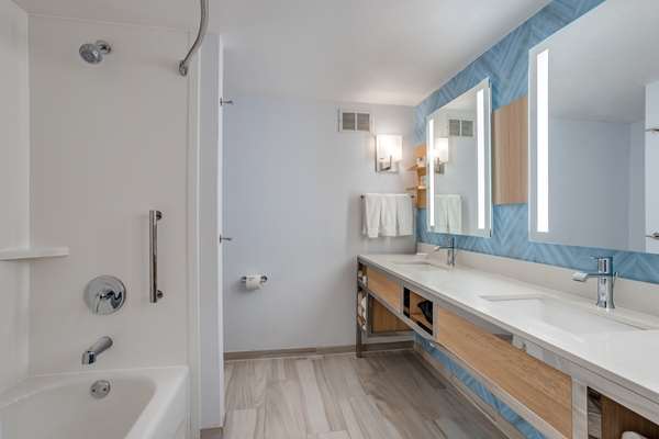  - Hilton Garden Inn Sharonville - I-75, Exit 15