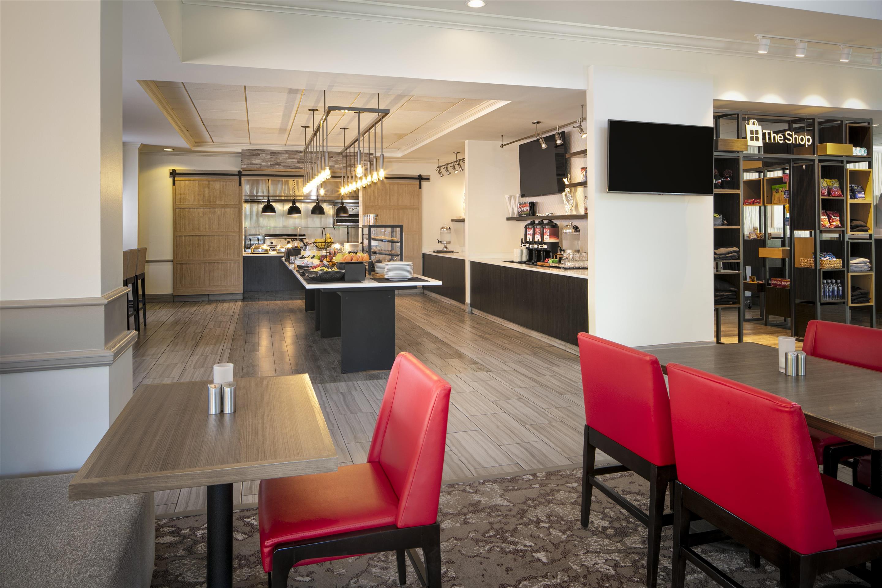 Breakfast Area | Hilton Garden Inn Corvallis