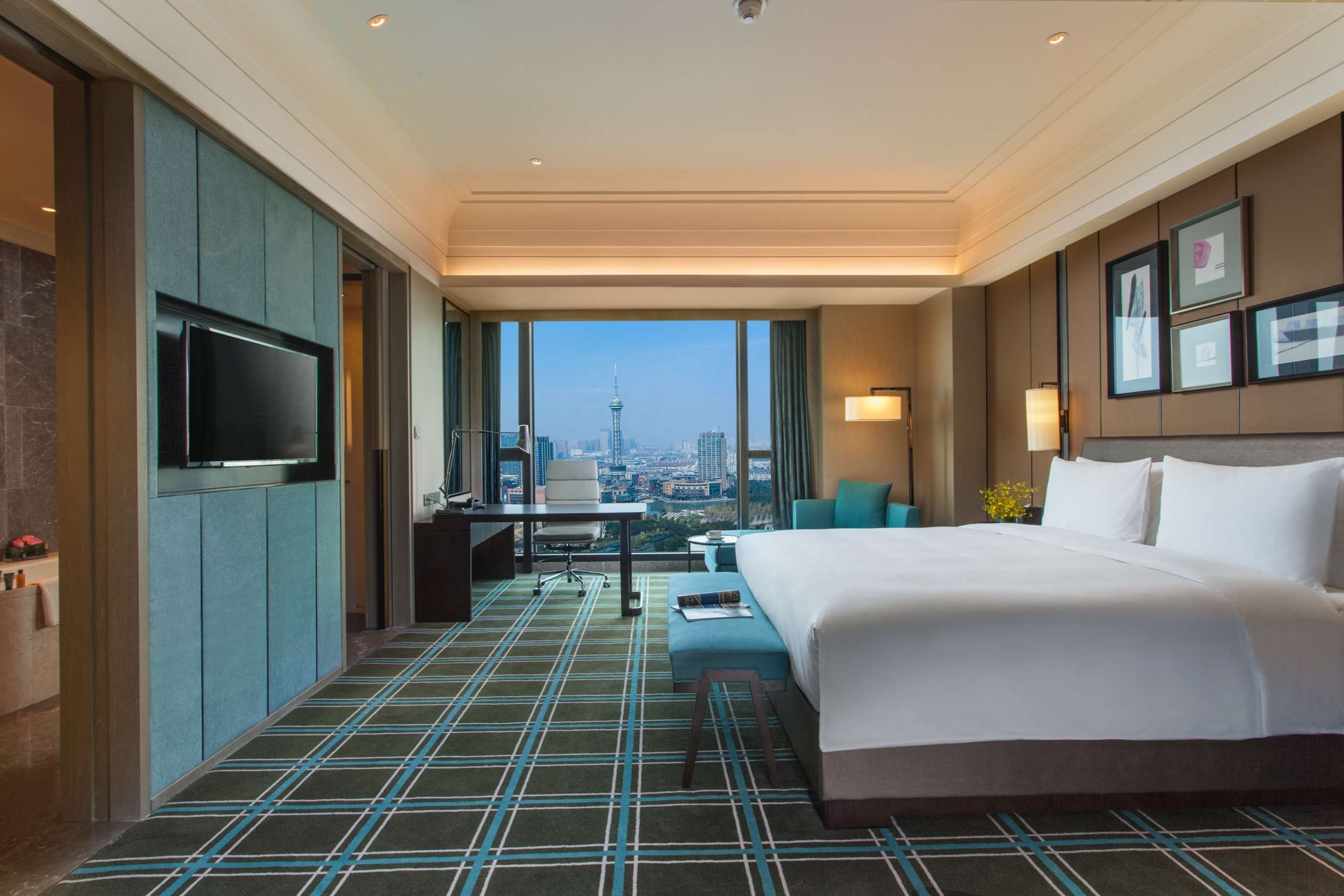 Hilton Changzhou Room Type - KING GUEST ROOM -PARK VIEW