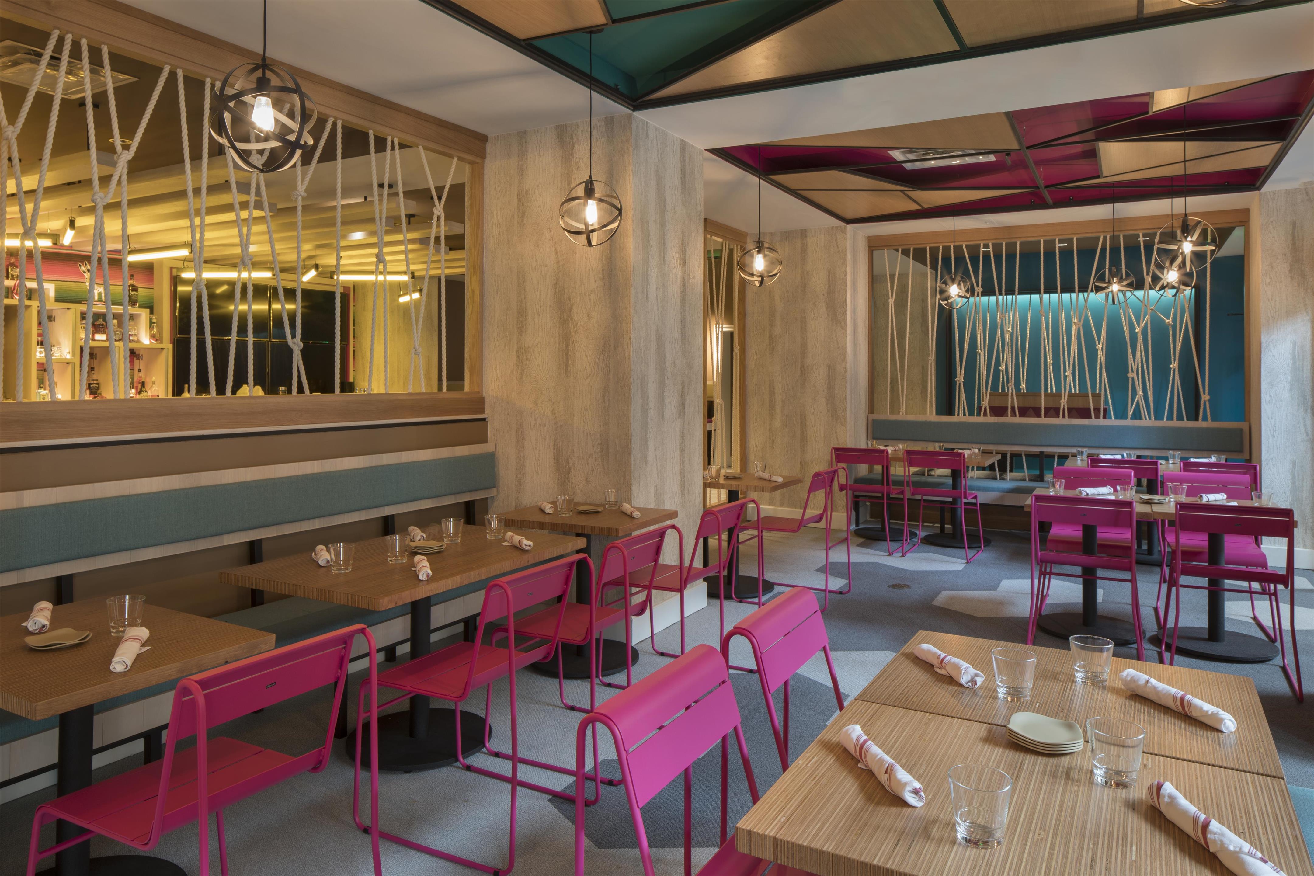 Restaurant | Renaissance Daytona Beach Oceanfront Hotel