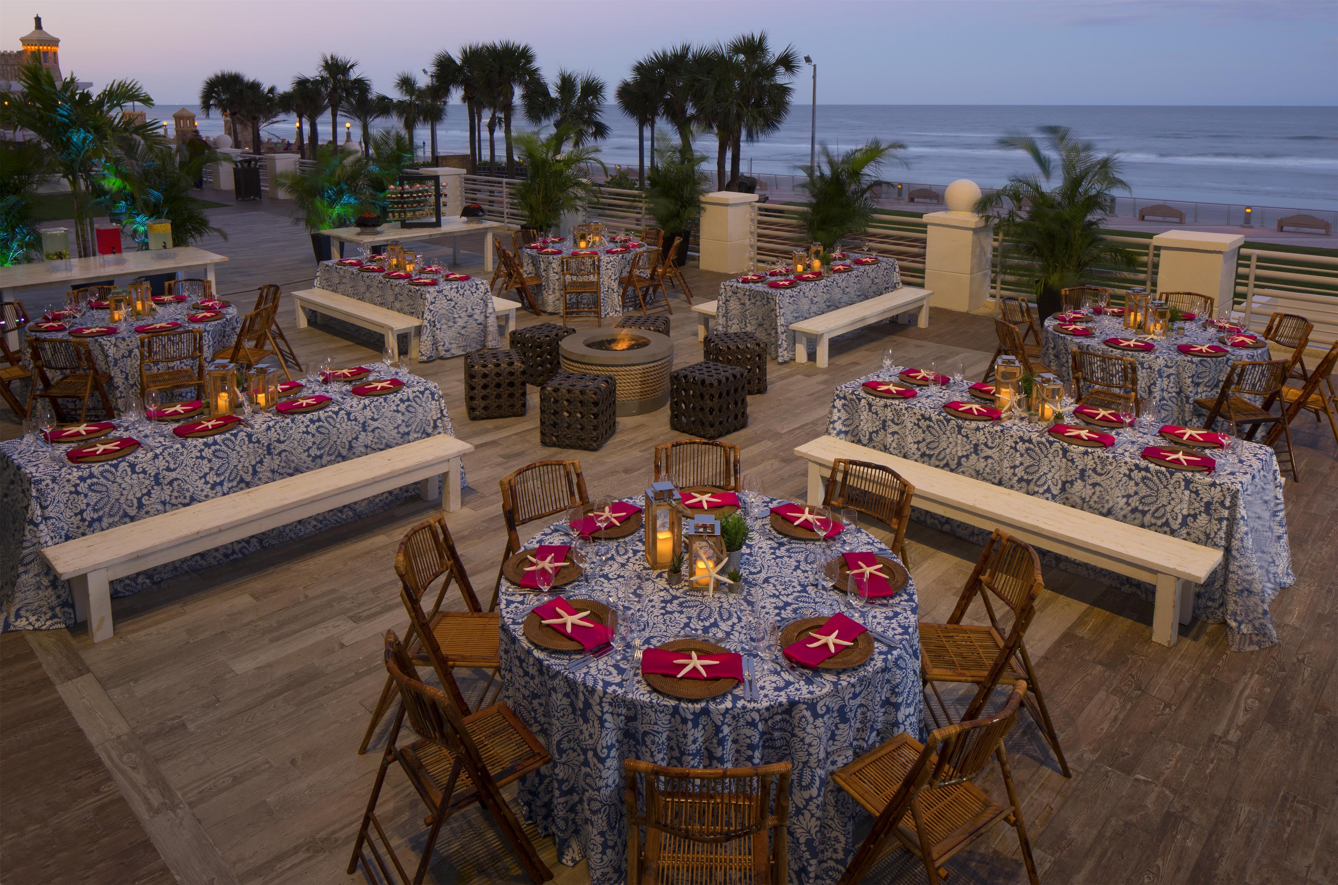 Restaurant | Renaissance Daytona Beach Oceanfront Hotel