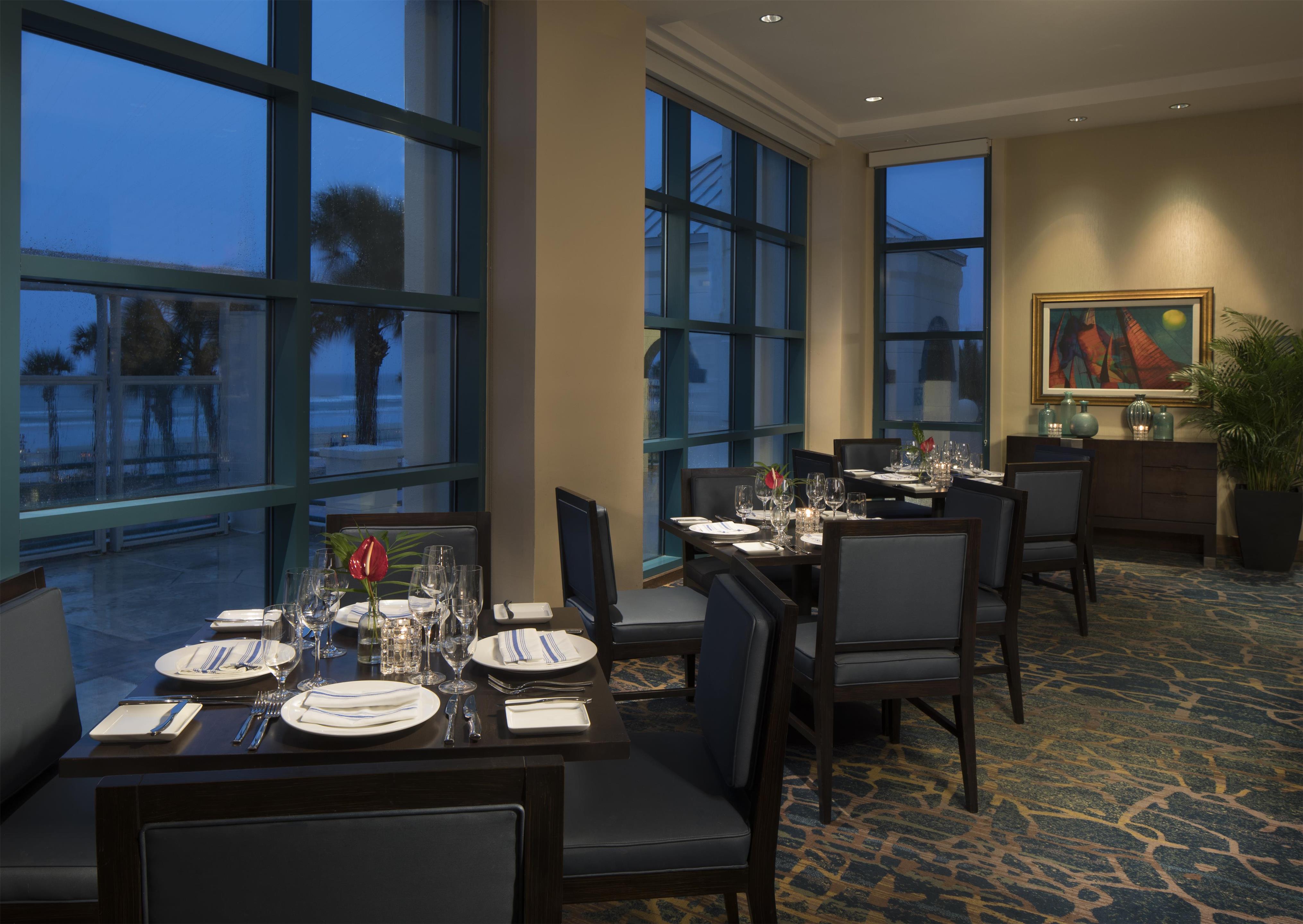 Restaurant | Renaissance Daytona Beach Oceanfront Hotel