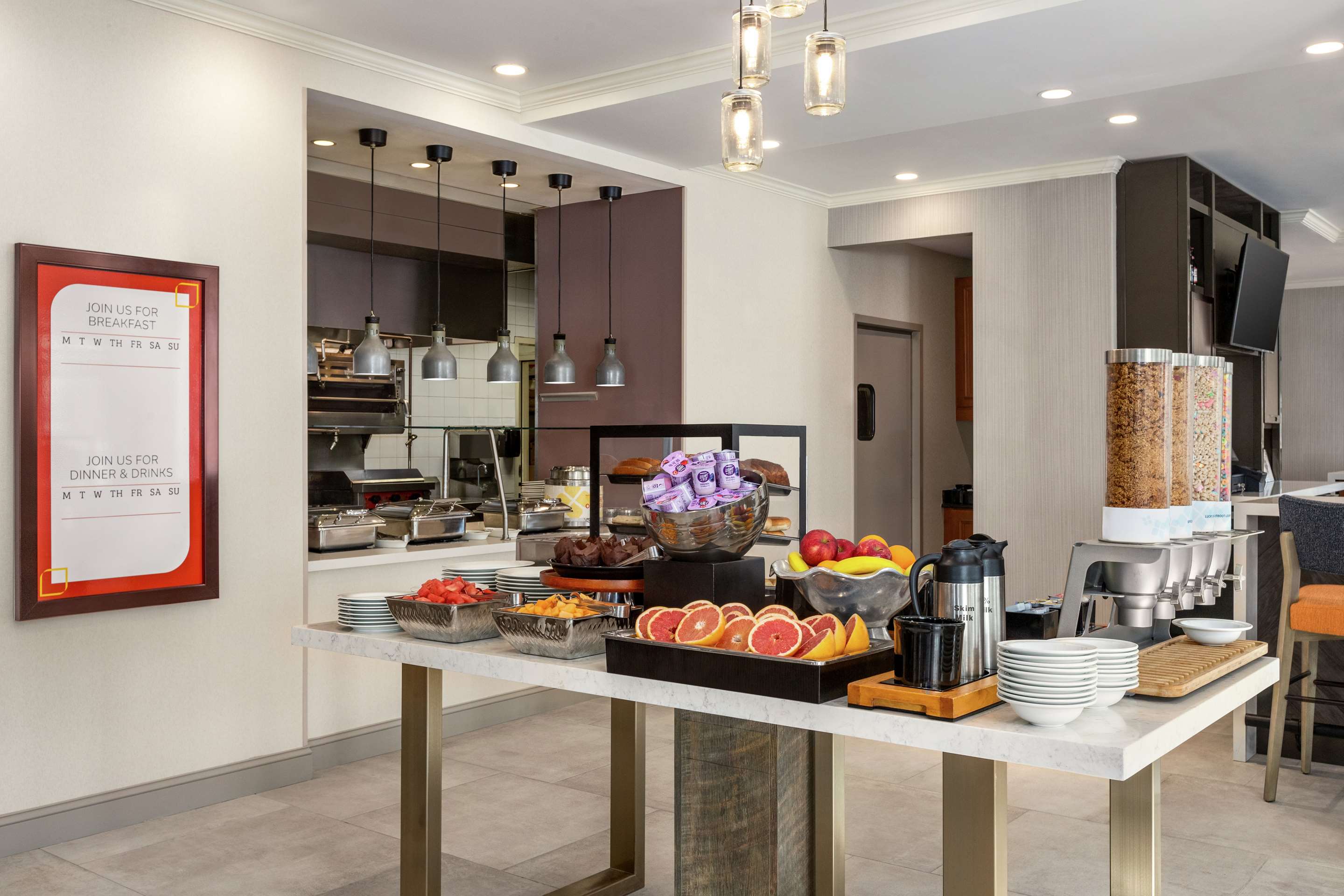 Breakfast Area | Hilton Garden Inn Palm Coast Town Center