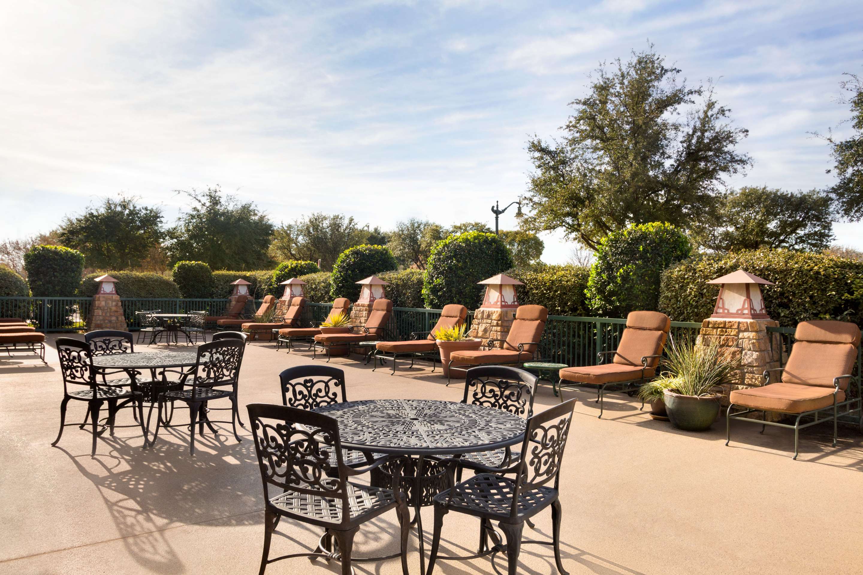 Exterior | Embassy Suites Dallas - DFW Airport North