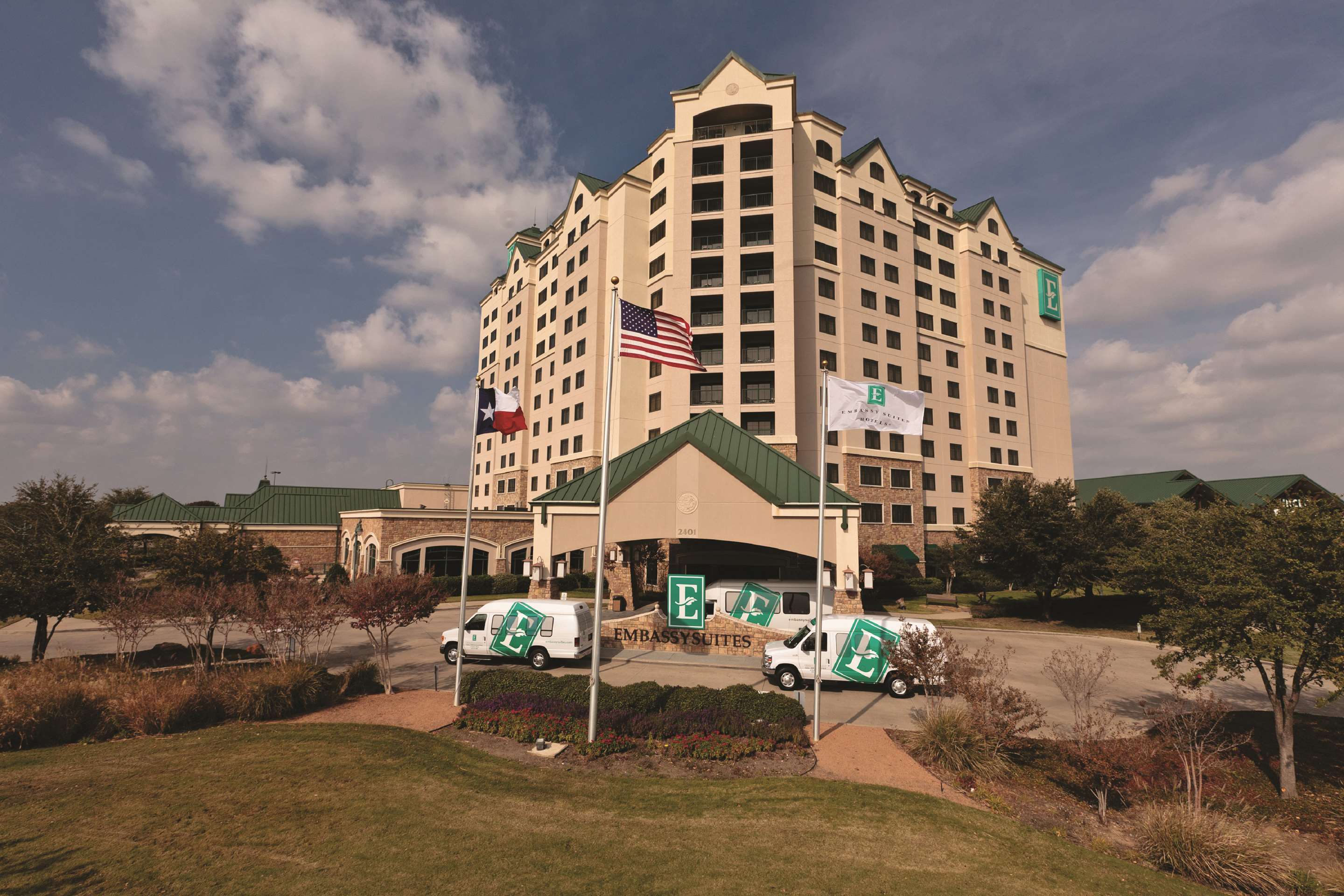 Exterior | Embassy Suites Dallas - DFW Airport North