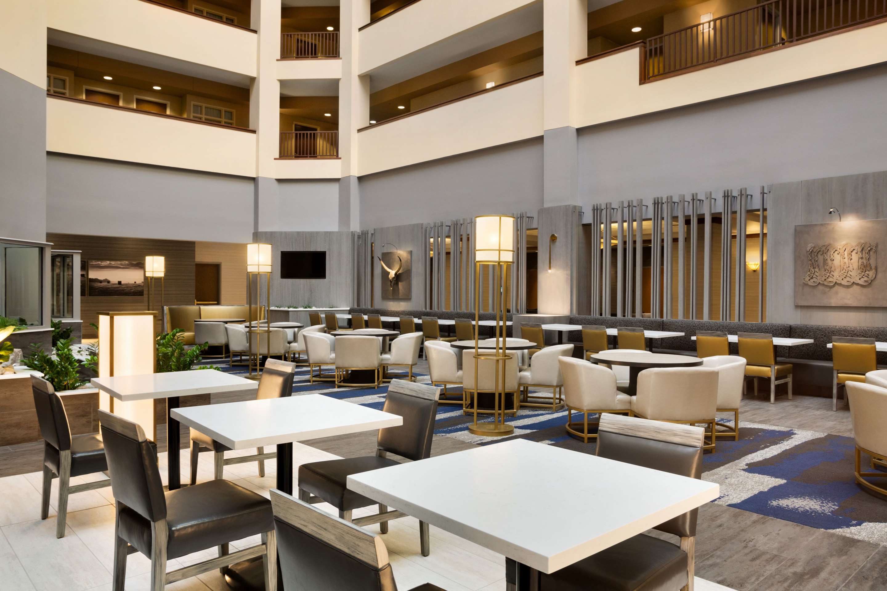 Lobby | Embassy Suites Dallas - DFW Airport North