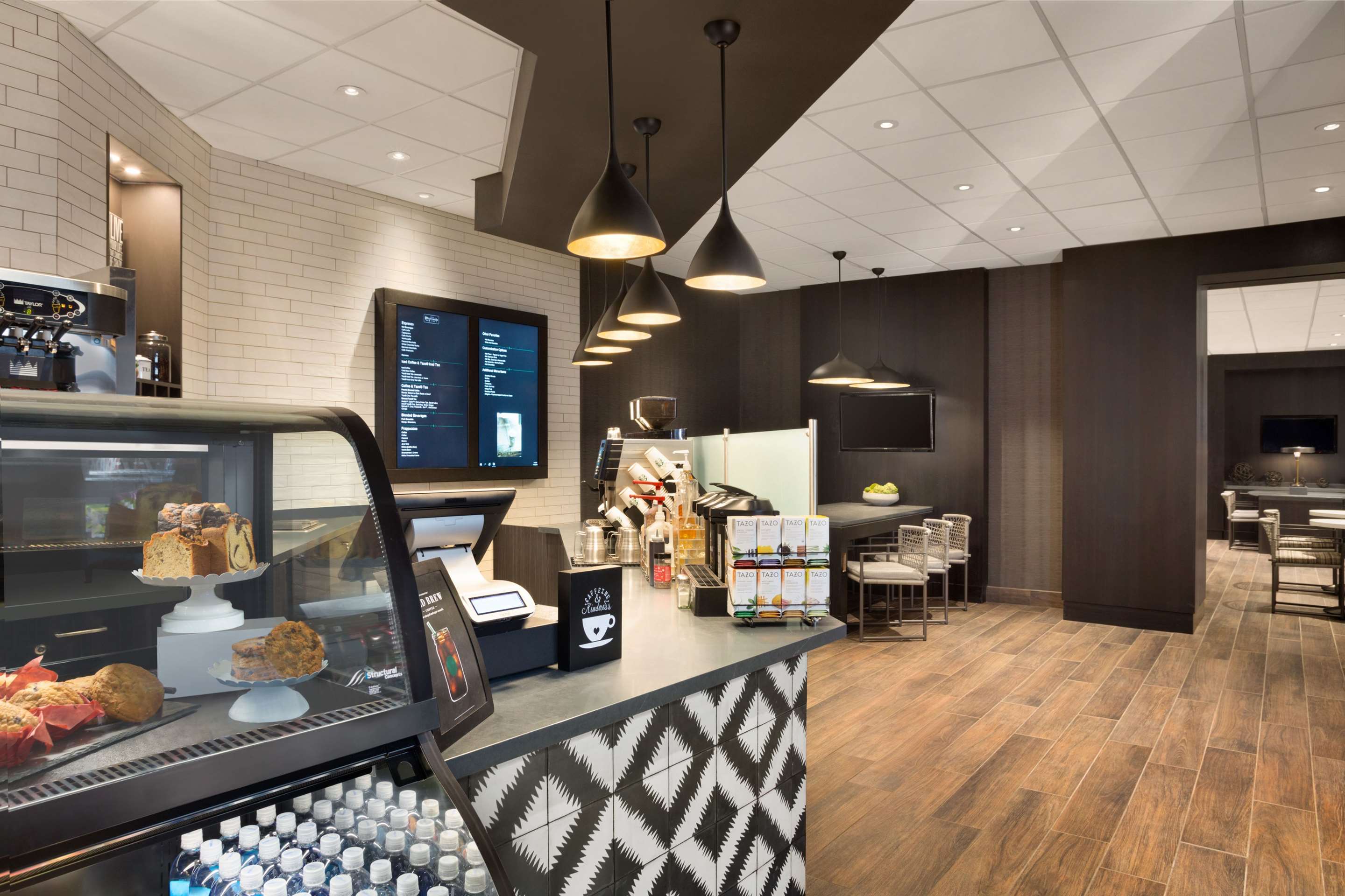 Restaurant | Embassy Suites Dallas - DFW Airport North