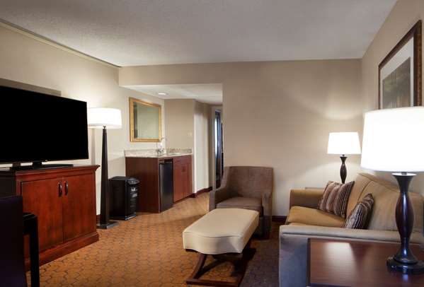  - Embassy Suites Near the Galleria Dallas