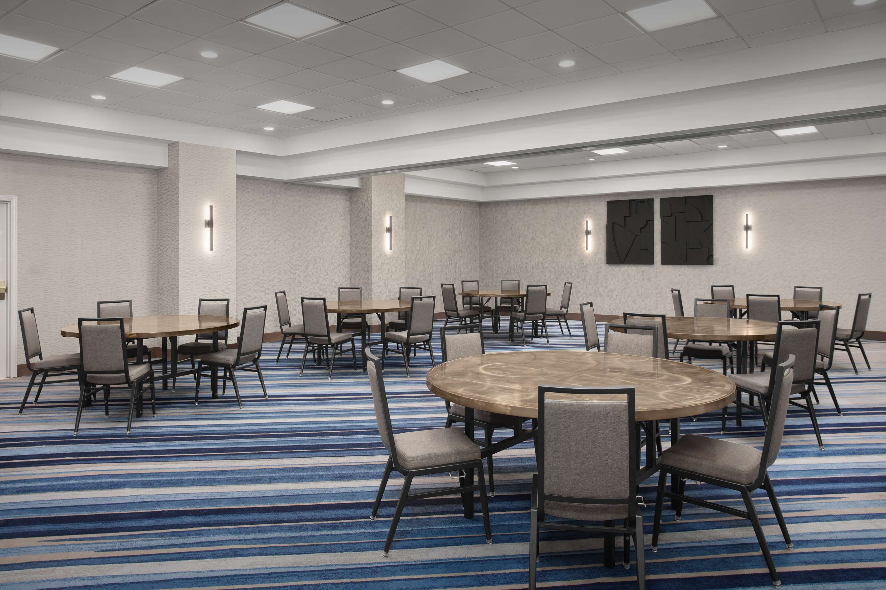 Meeting Room | Embassy Suites by Hilton Dallas Near the Galleria