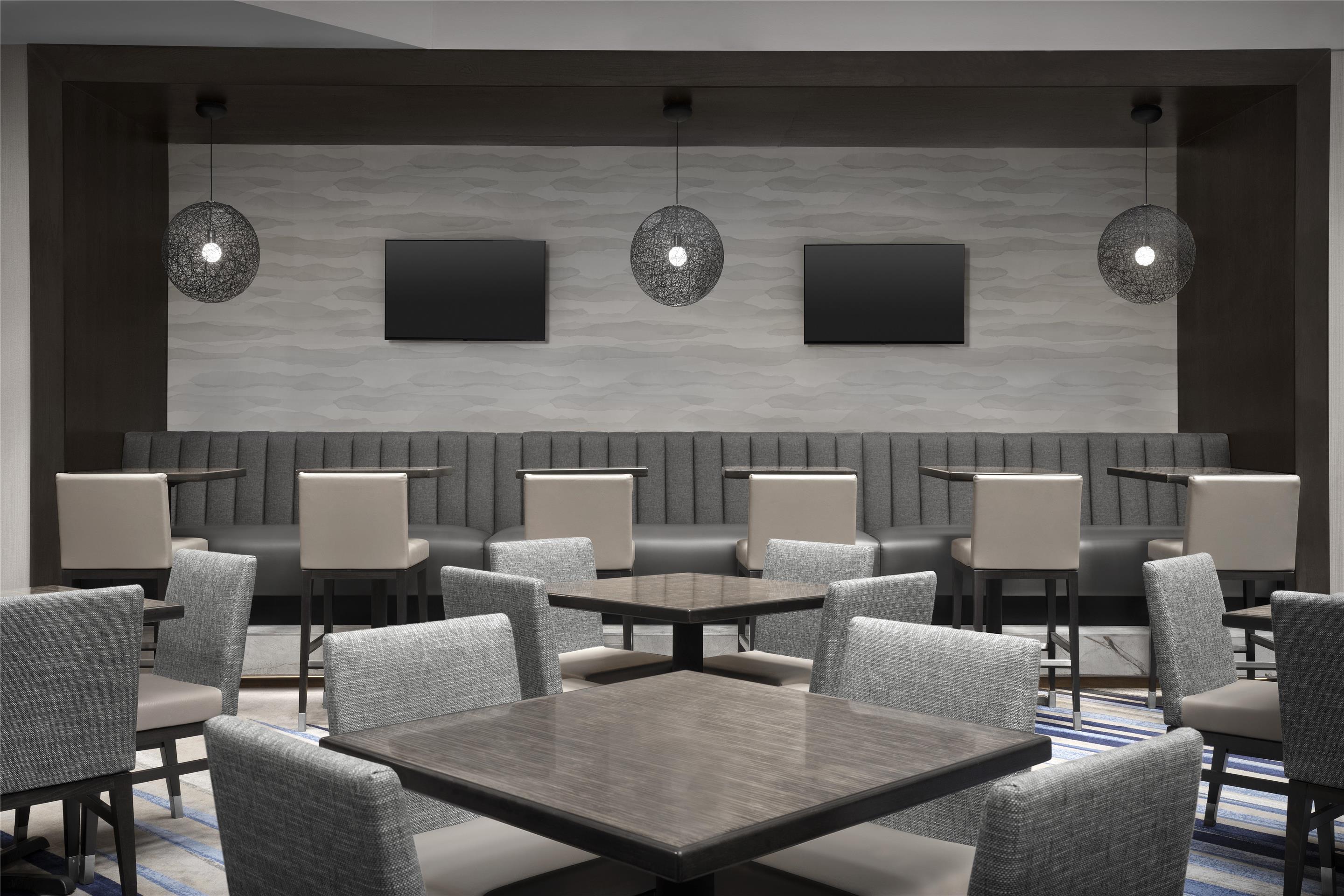 Restaurant | Embassy Suites by Hilton Dallas Near the Galleria