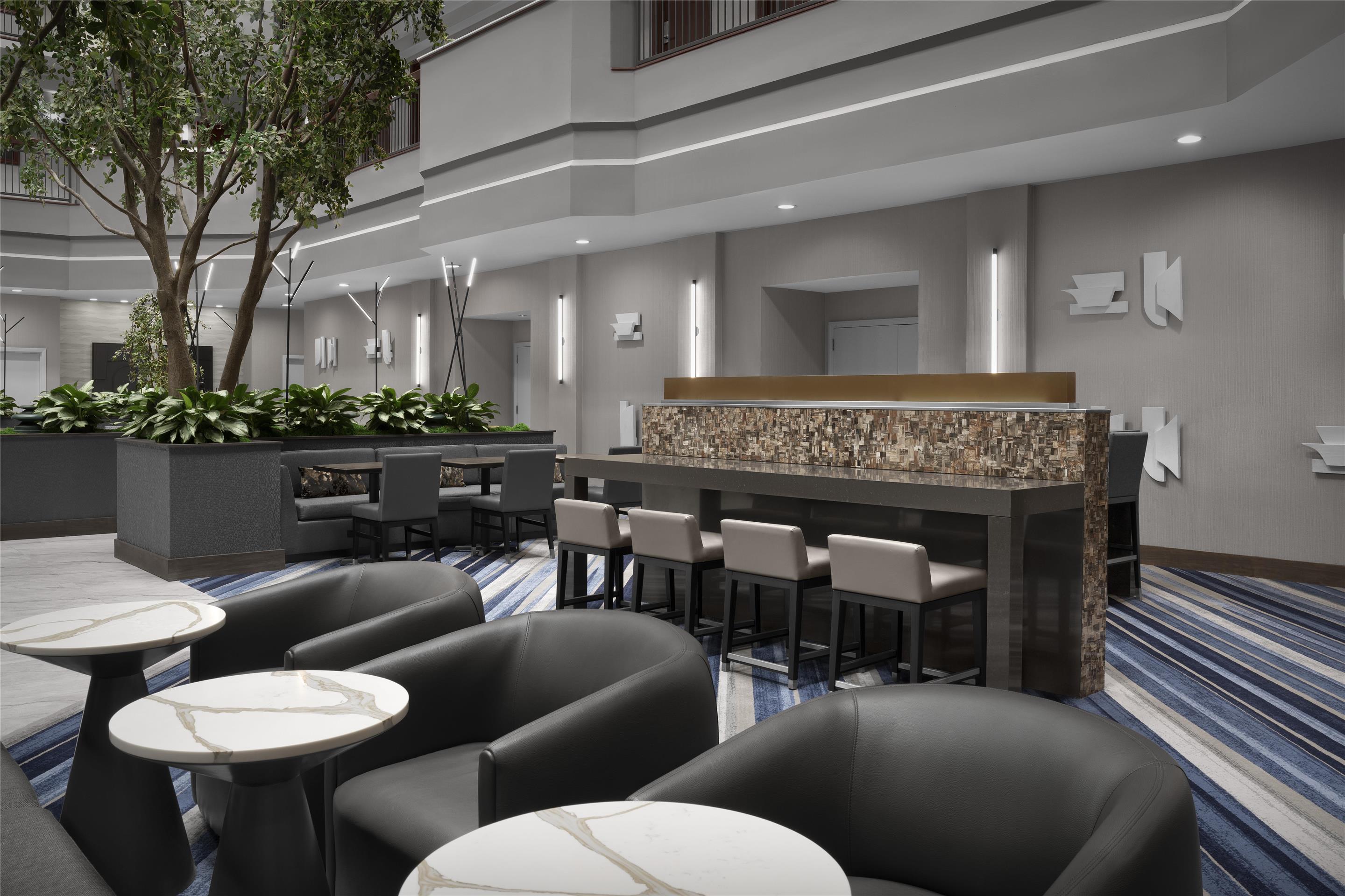 Lobby | Embassy Suites by Hilton Dallas Near the Galleria