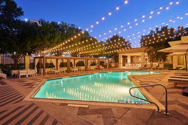 Pool - DoubleTree by Hilton Market Center Dallas - I-35, Exit 430B