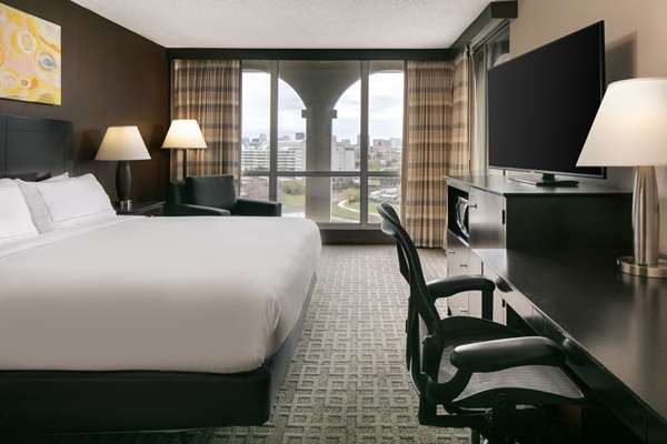  - DoubleTree by Hilton Market Center Dallas - I-35, Exit 430B