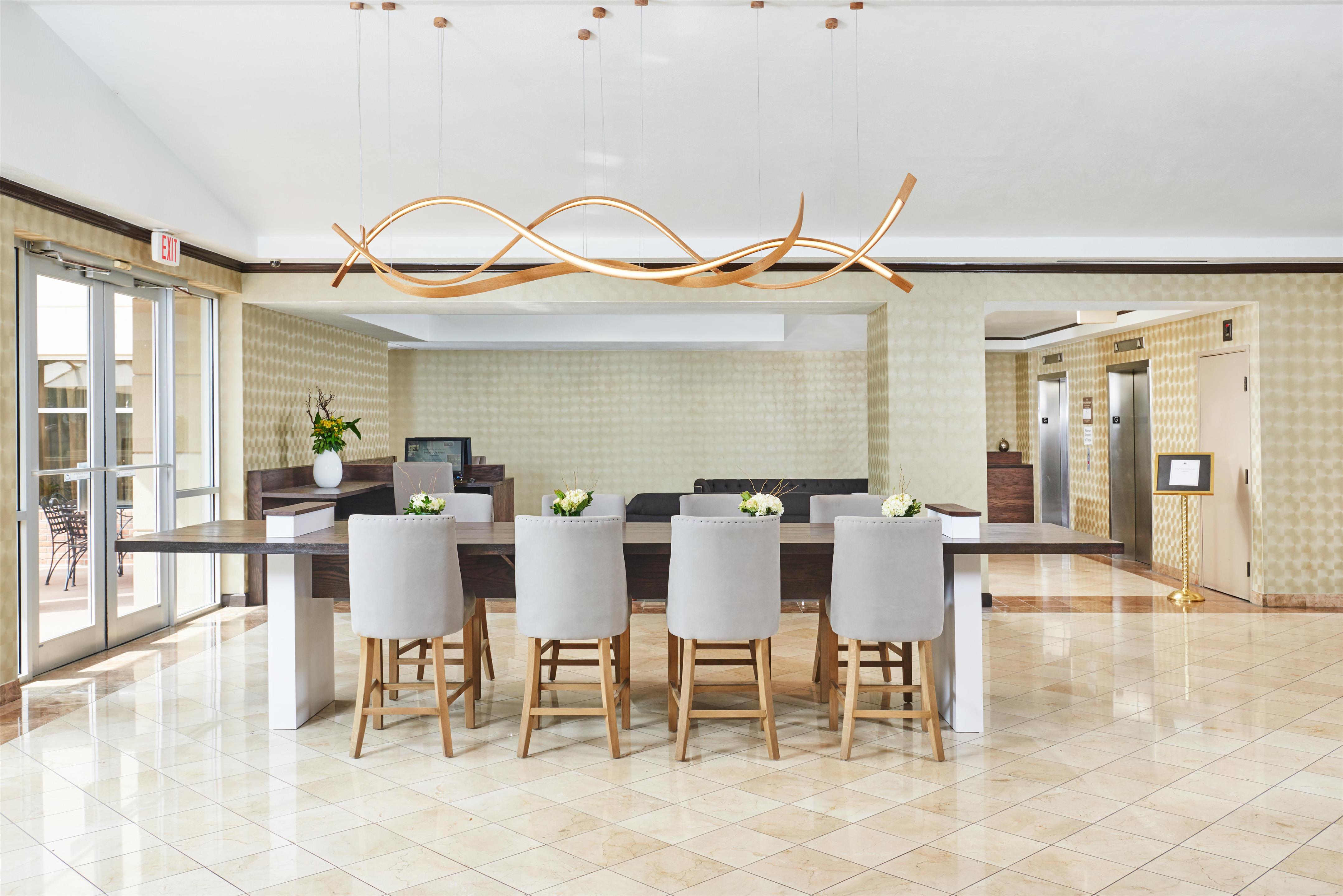 Reception | DoubleTree by Hilton Dallas - Market Center