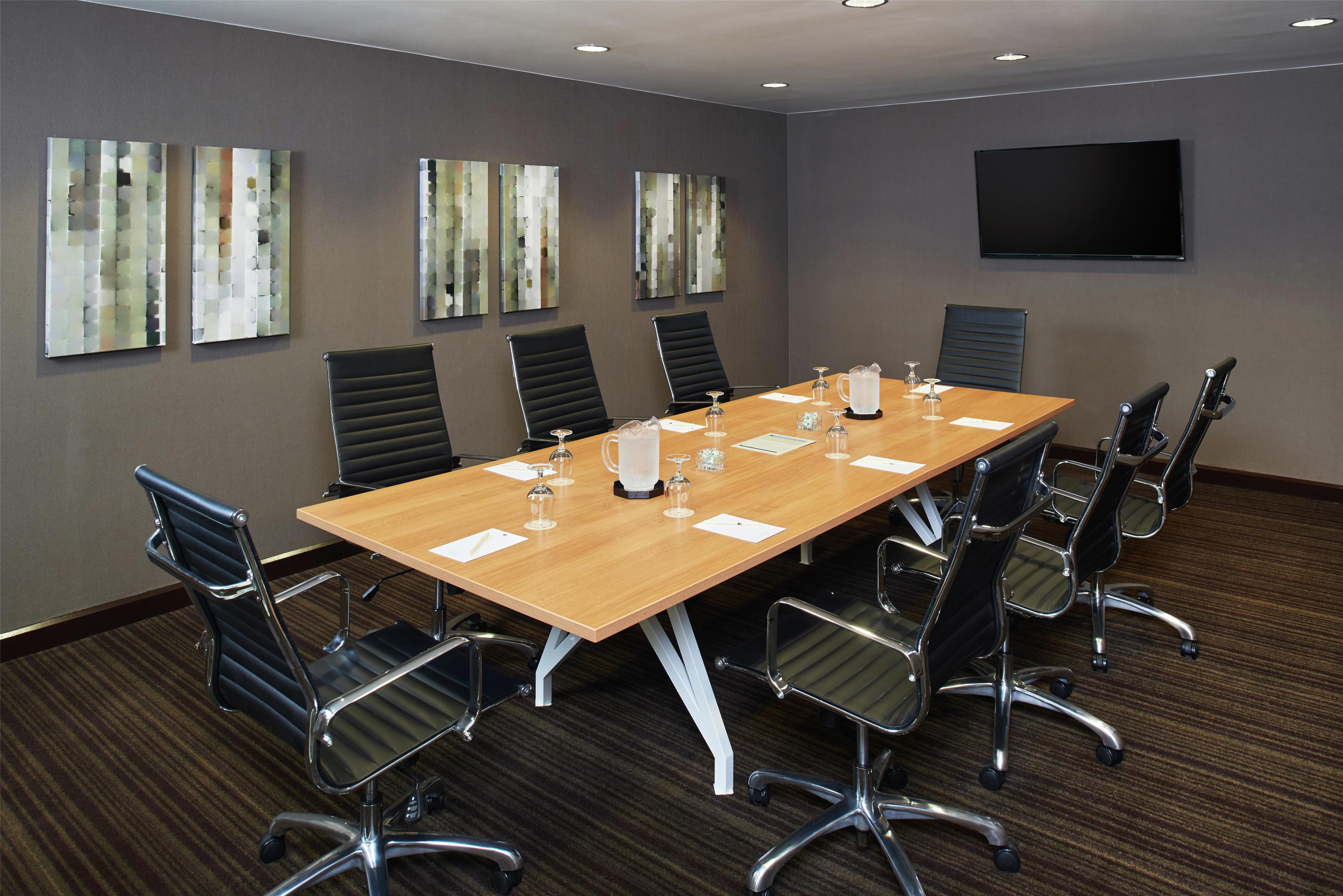 Meeting Room | DoubleTree by Hilton Dallas - Market Center
