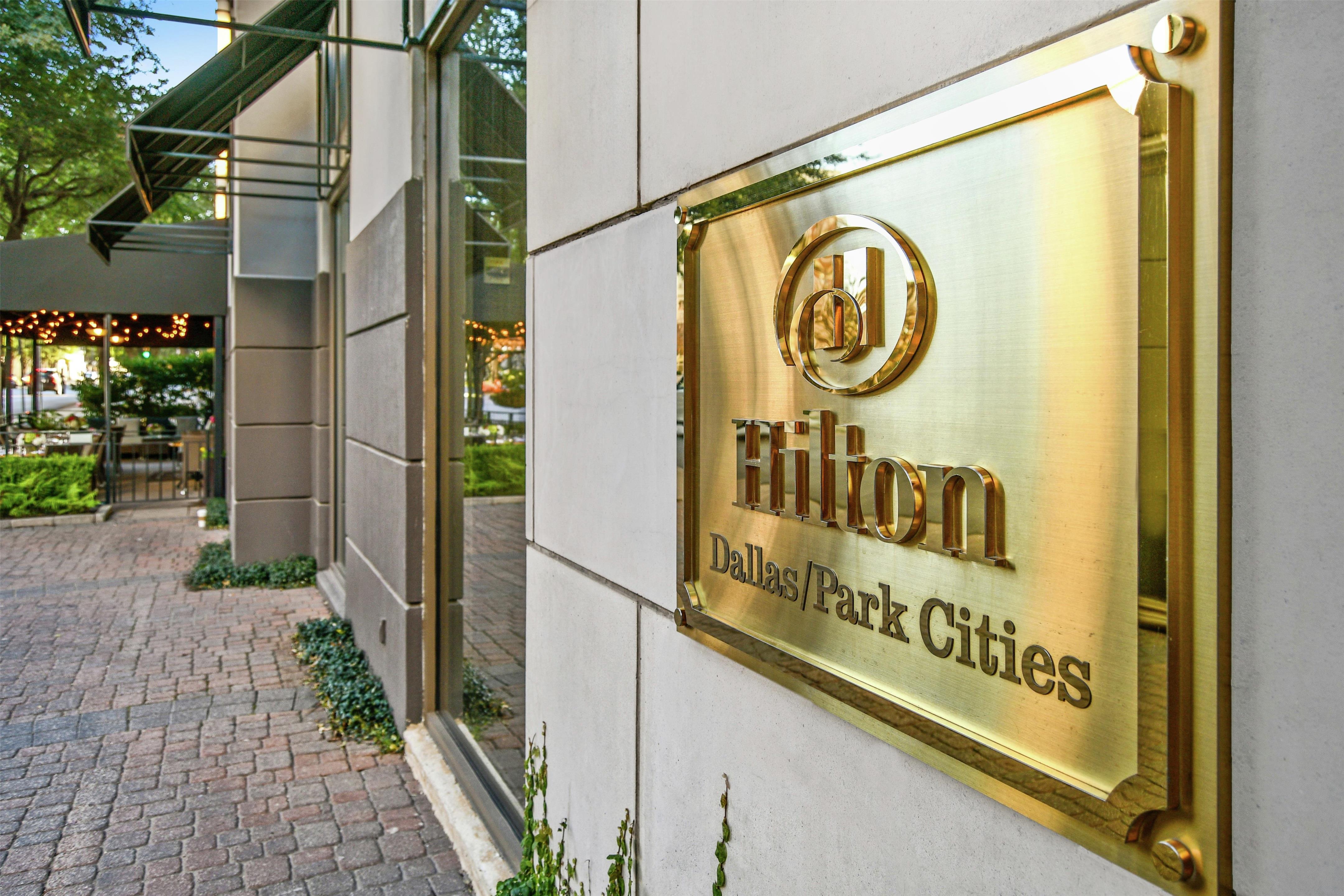 Exterior | Hilton Dallas/Park Cities