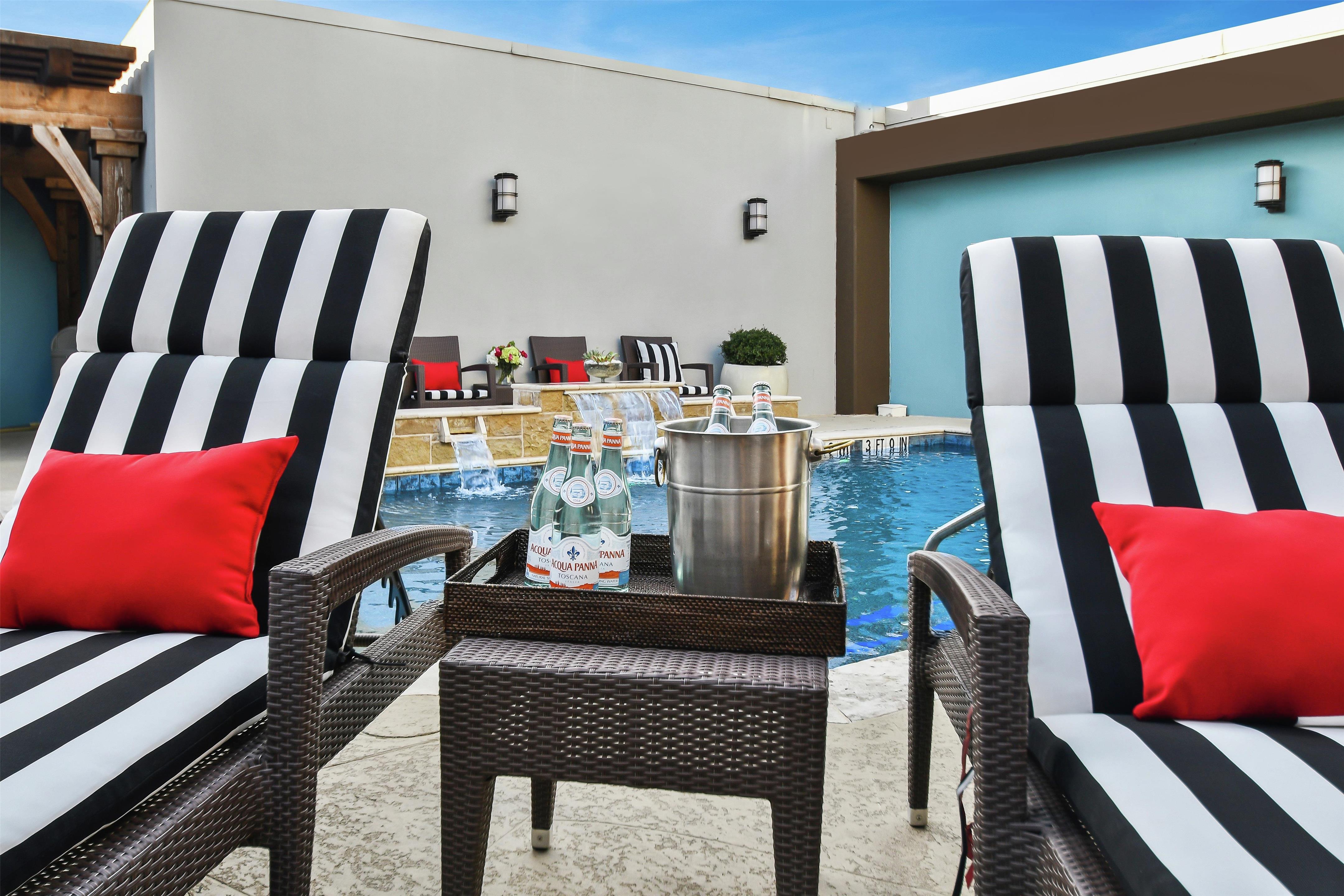Pool | Hilton Dallas/Park Cities