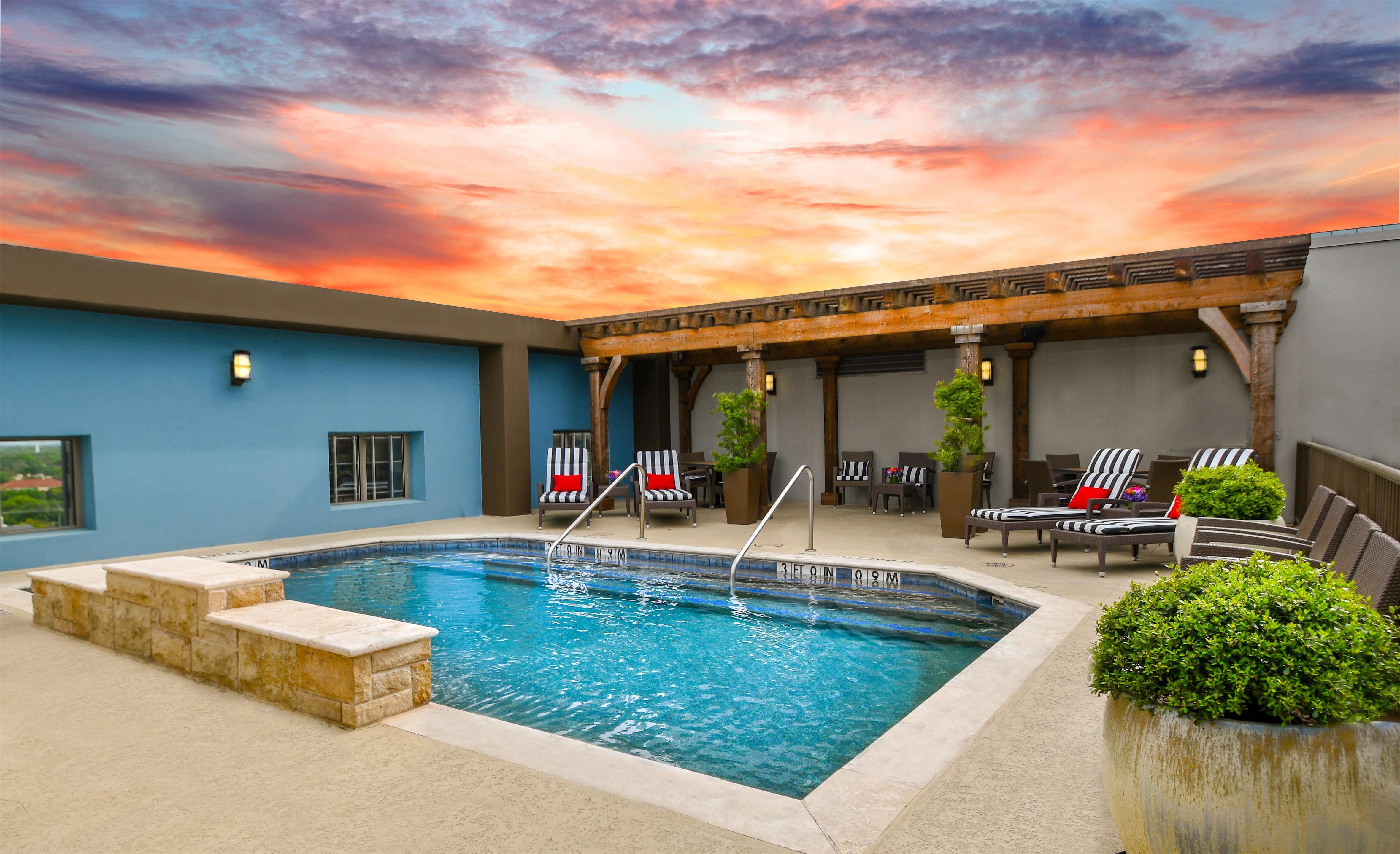 Pool | Hilton Dallas/Park Cities