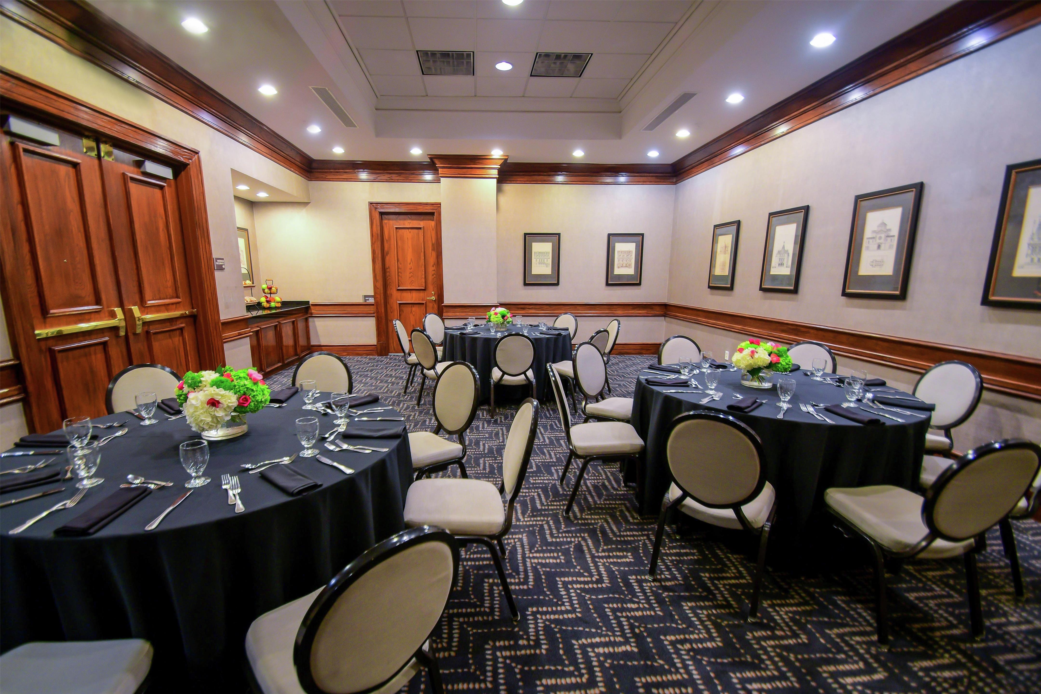 Meeting Room | Hilton Dallas/Park Cities