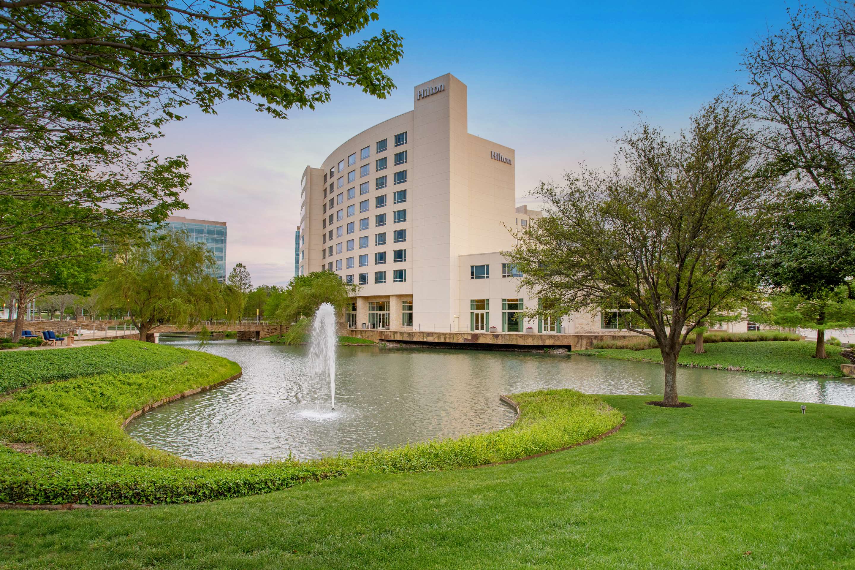 Exterior | Hilton Dallas/Plano Granite Park