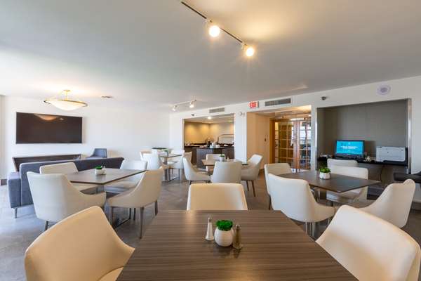 Restaurant - DoubleTree by Hilton Hotel Richardson