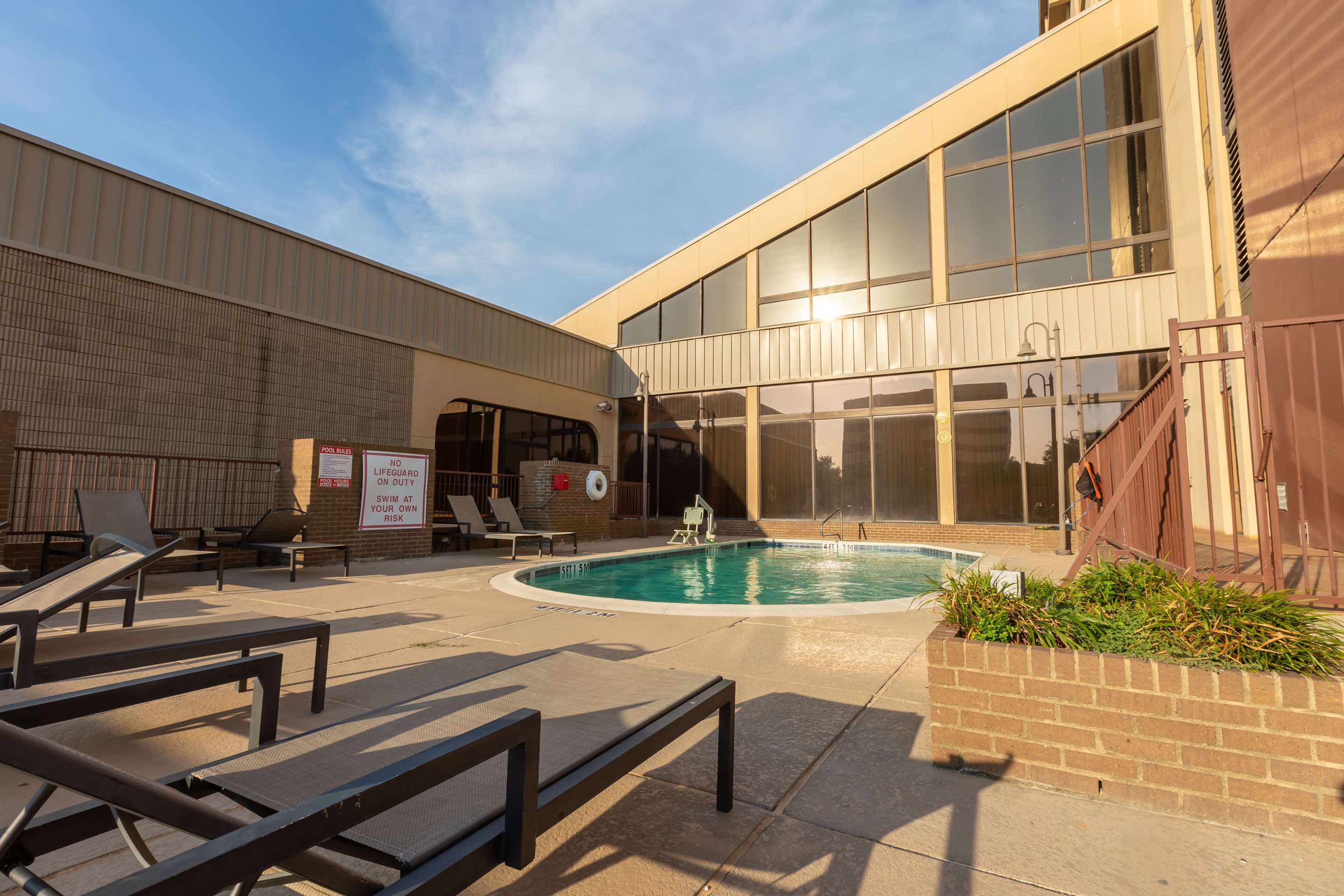 Pool | DoubleTree by Hilton Dallas - Richardson