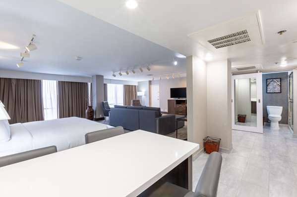  - DoubleTree by Hilton Hotel Richardson