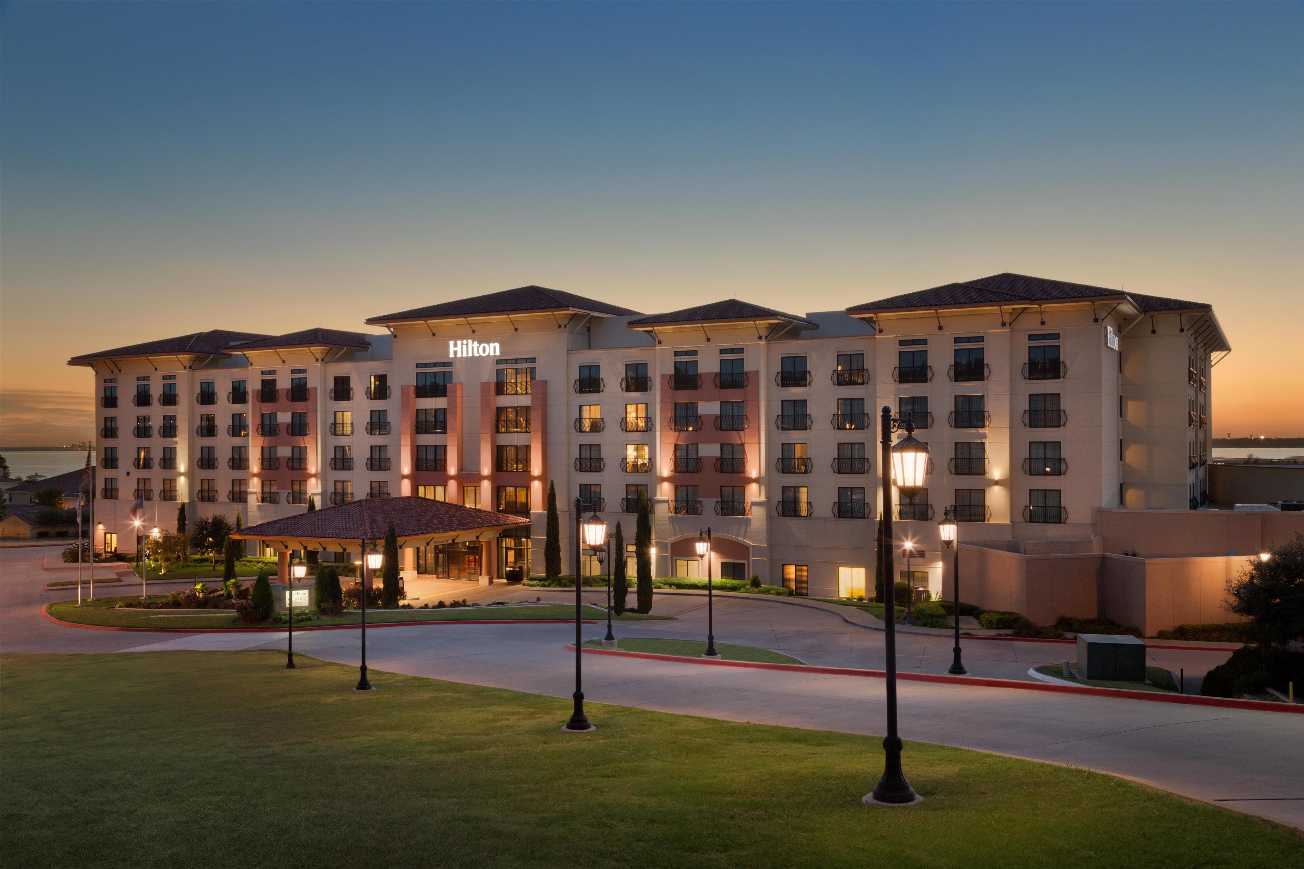 Exterior | Hilton Dallas/Rockwall Lakefront