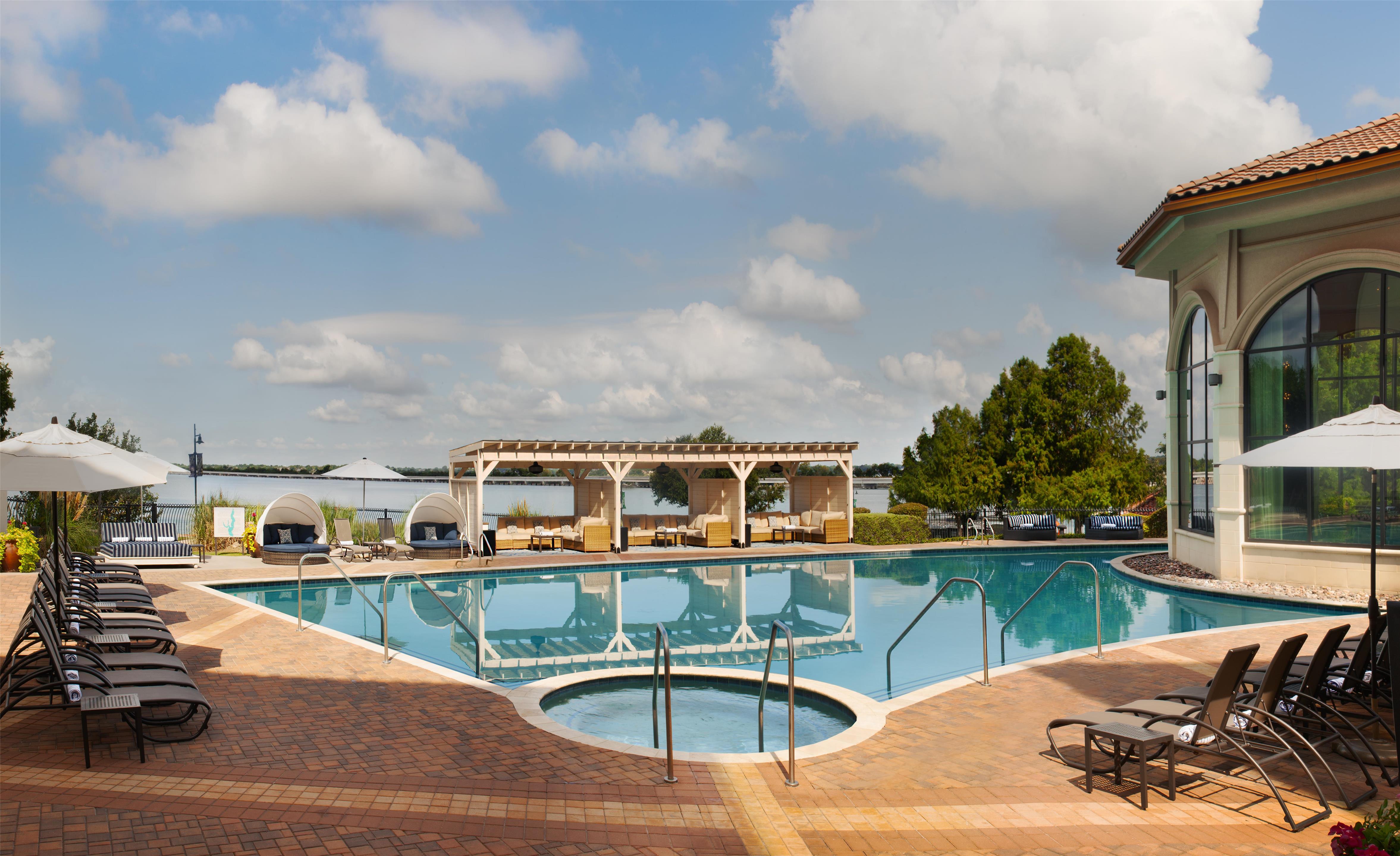 Pool | Hilton Dallas/Rockwall Lakefront