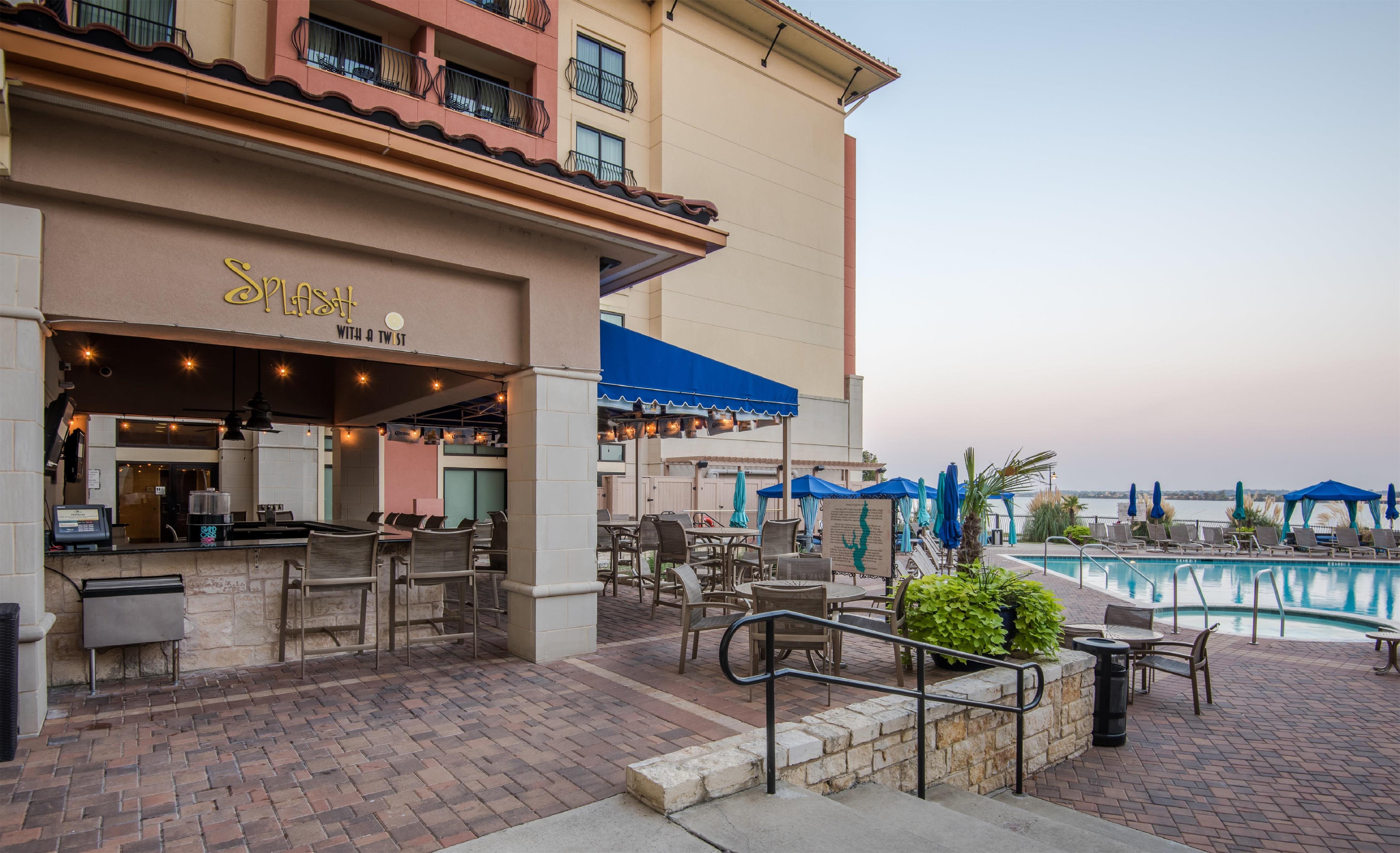 Pool | Hilton Dallas/Rockwall Lakefront