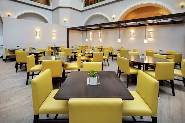 Restaurant - Embassy Suites Park Central Dallas