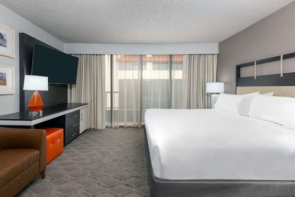  - Embassy Suites Park Central Dallas