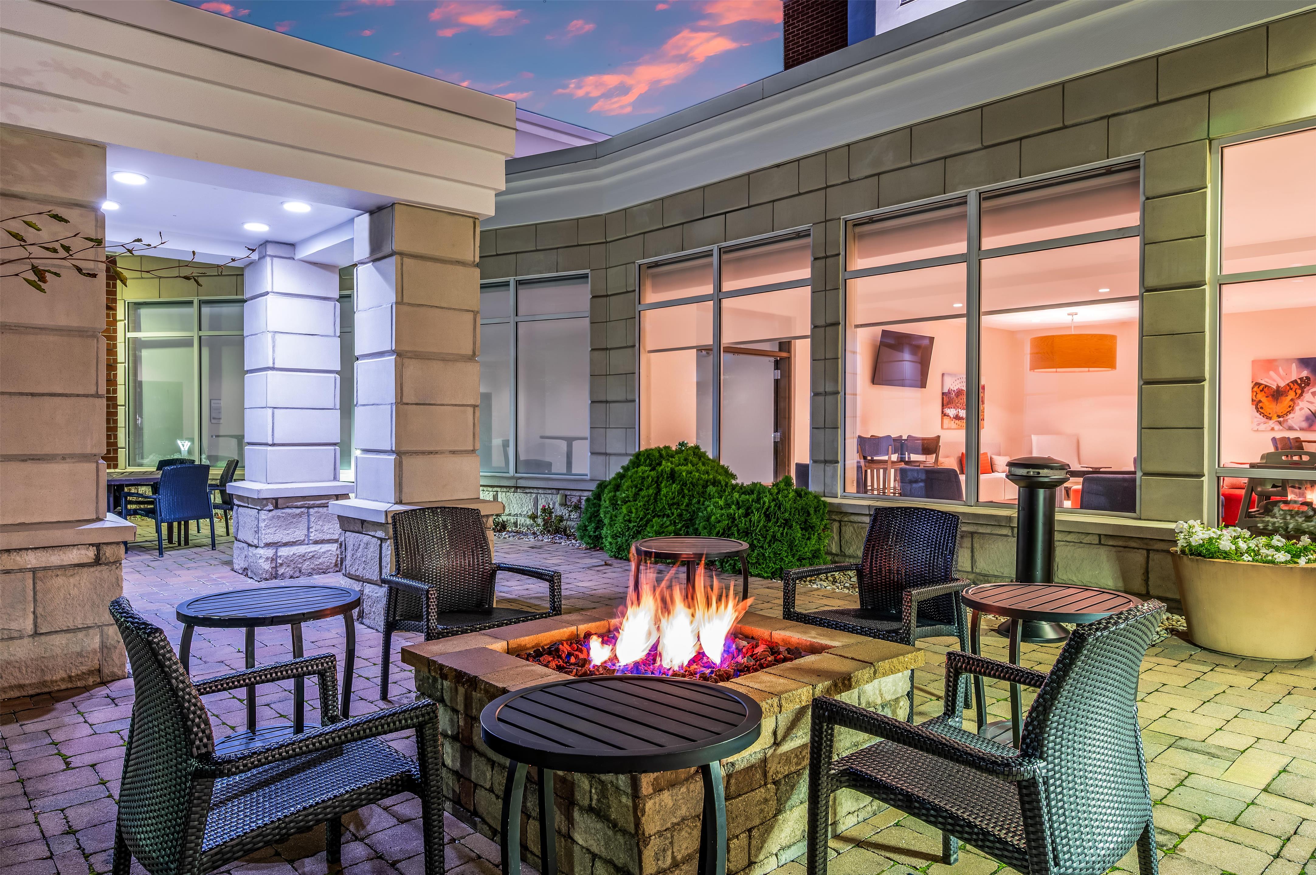 Exterior | Hilton Garden Inn Dayton South-Austin Landing