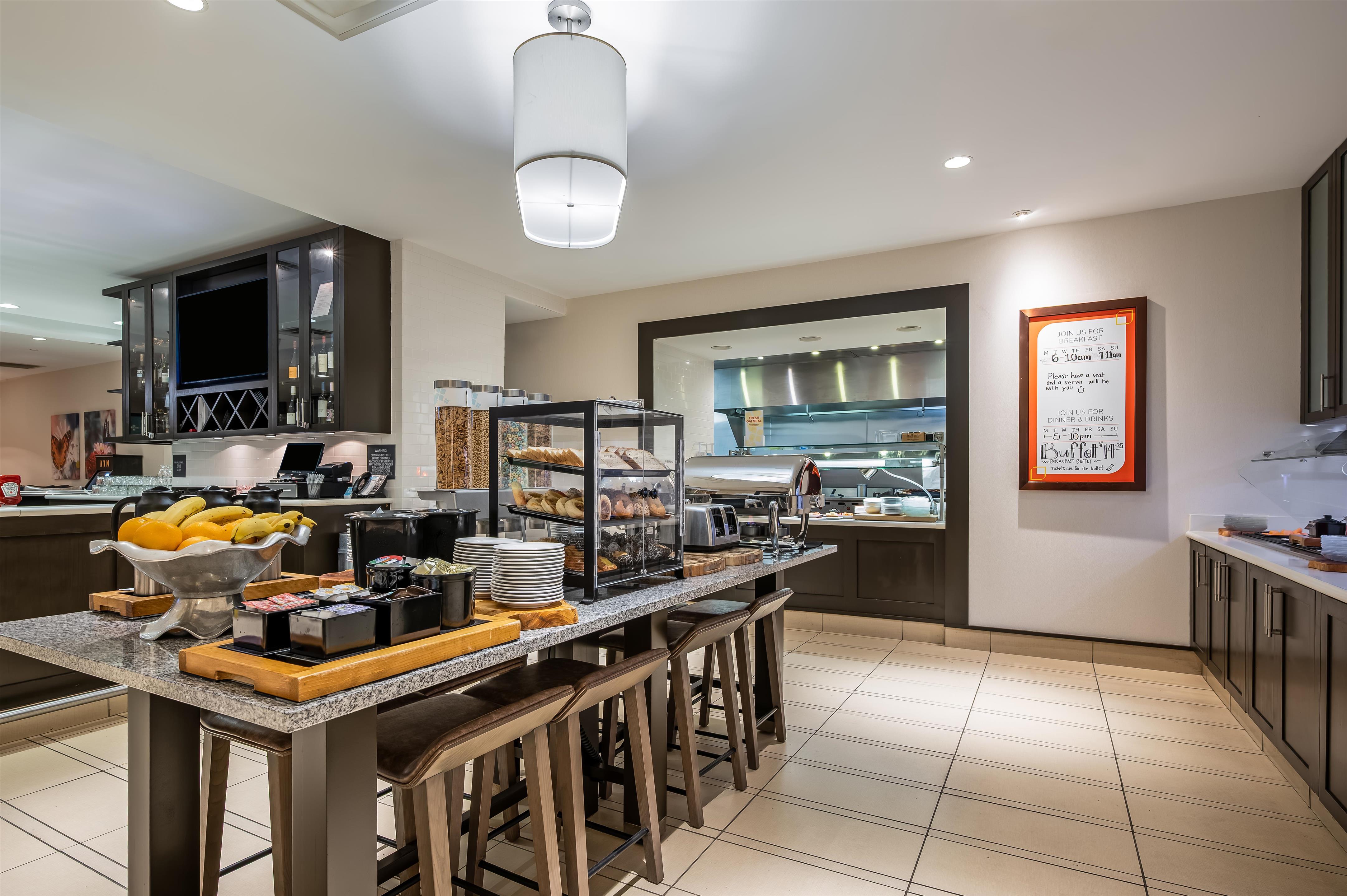 Restaurant | Hilton Garden Inn Dayton South-Austin Landing