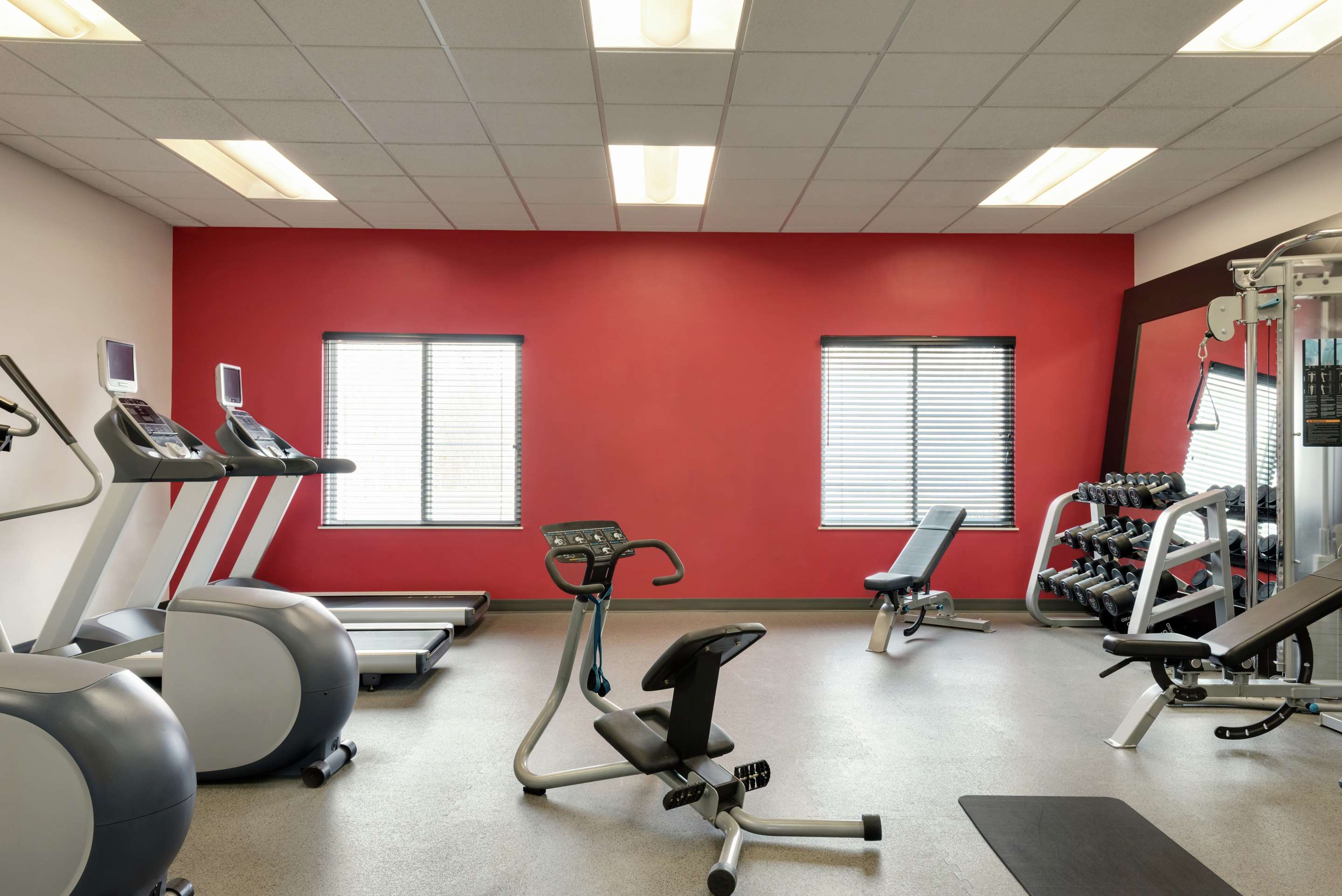 Health club fitness center gym | Hilton Garden Inn Dubuque Downtown