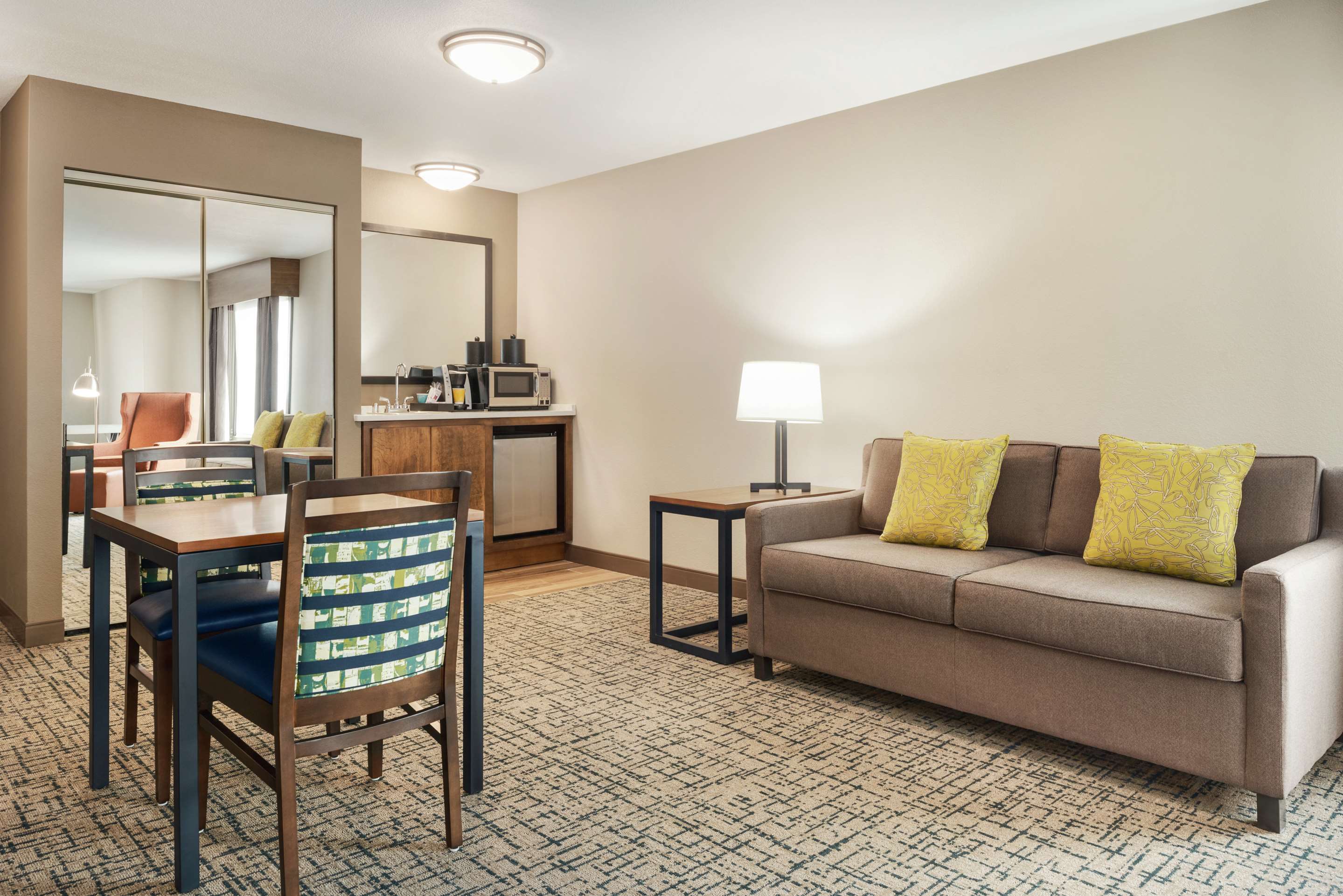 Guest room