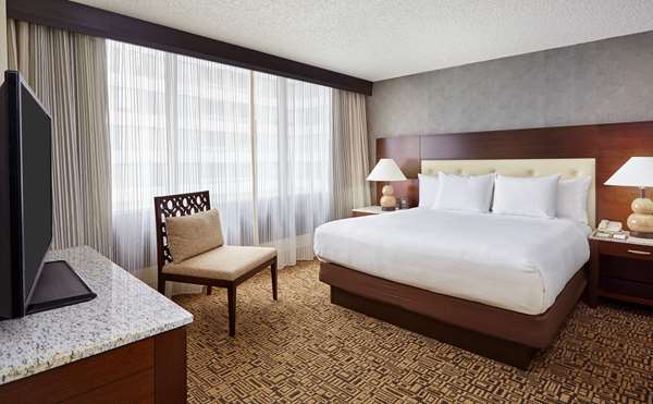  - DoubleTree by Hilton Hotel Arlington