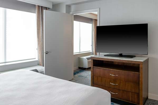  - Hilton Garden Inn Courthouse Plaza Arlington