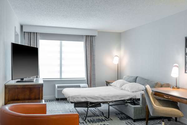  - Hilton Garden Inn Courthouse Plaza Arlington
