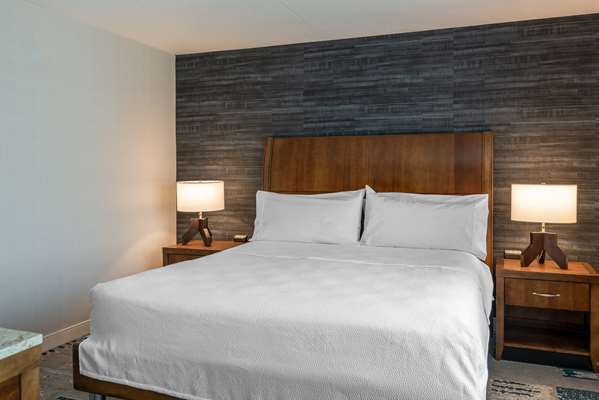  - Hilton Garden Inn Courthouse Plaza Arlington