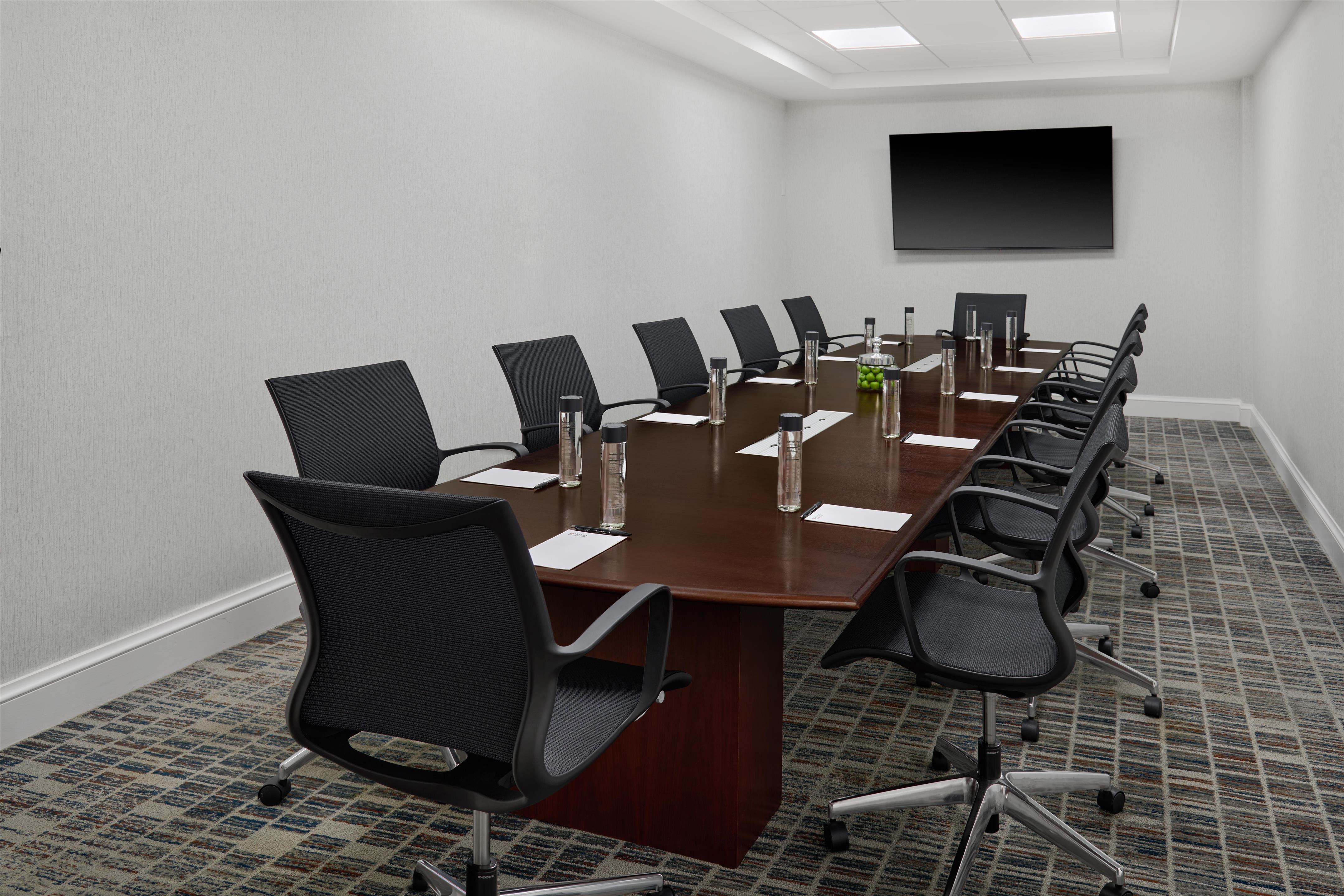 Meeting Room | Hilton Garden Inn Arlington/Courthouse Plaza