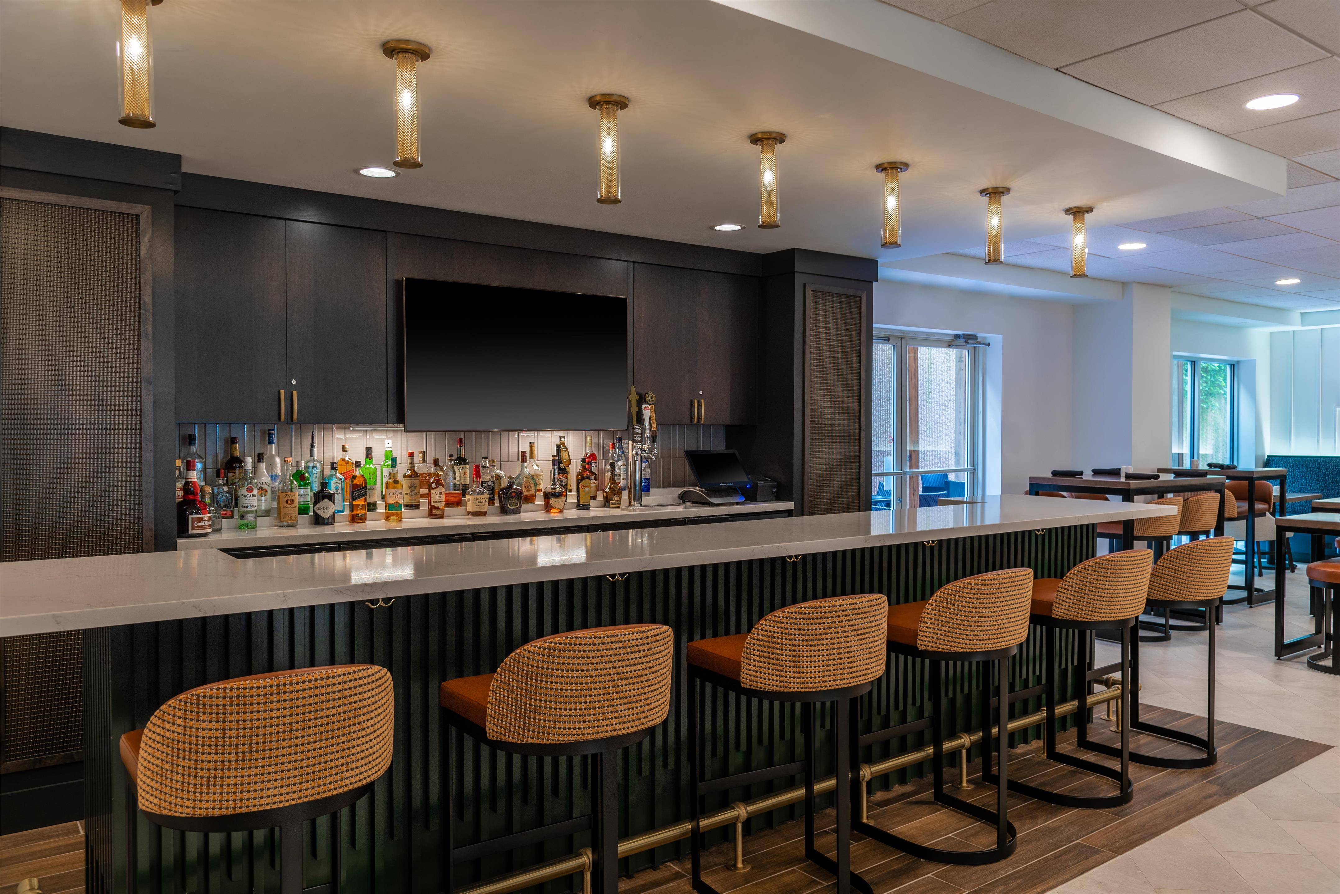 BarLounge | Hilton Garden Inn Arlington/Courthouse Plaza