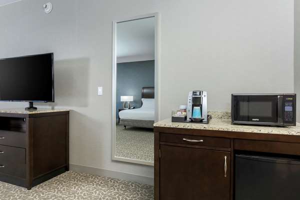  - Hilton Garden Inn Arlington Southwest