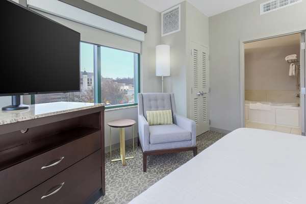  - Hilton Garden Inn Arlington Southwest